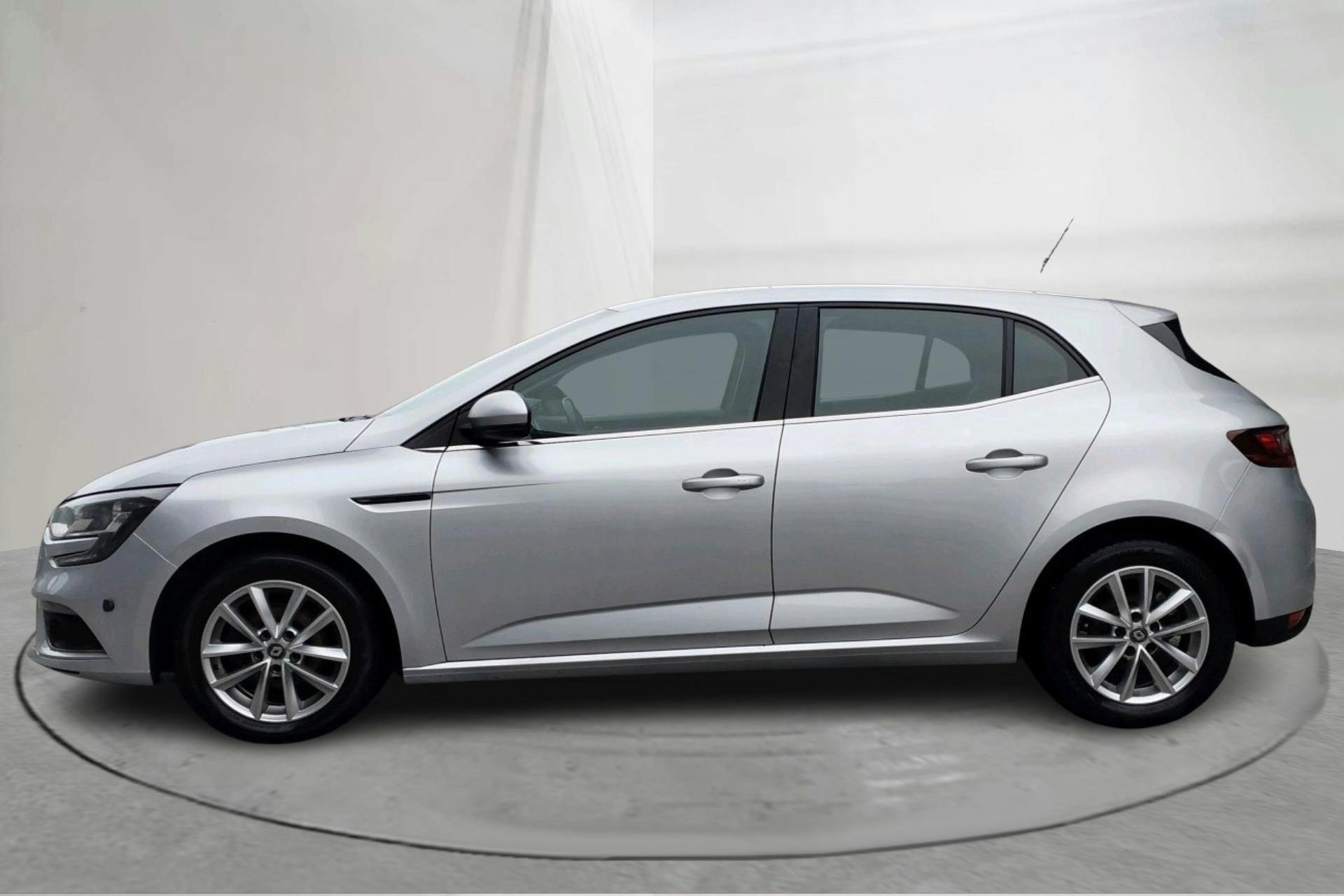 Presentation photo 2 of 15: Renault Mégane 1.2 TCe 5dr (130hk) - 137 950 km - Manual - silver - 2016