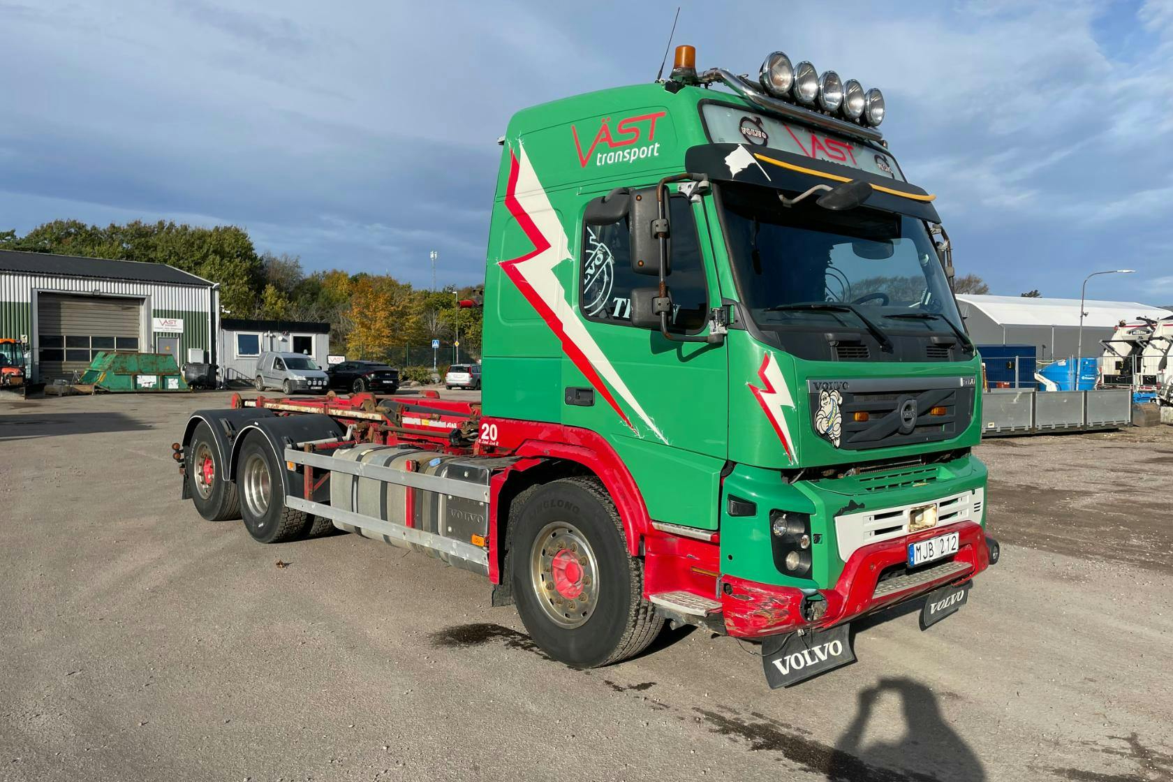 Esittelykuva 2 osoitteesta 56: VOLVO FMX460 - 794 990 km - Automaattinen - 2011