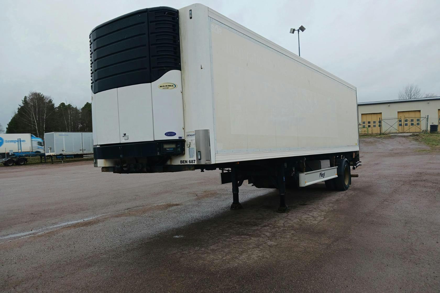 Presentation photo 1 of 53: FLIEGL SES 260 - 0 km - white - 2008