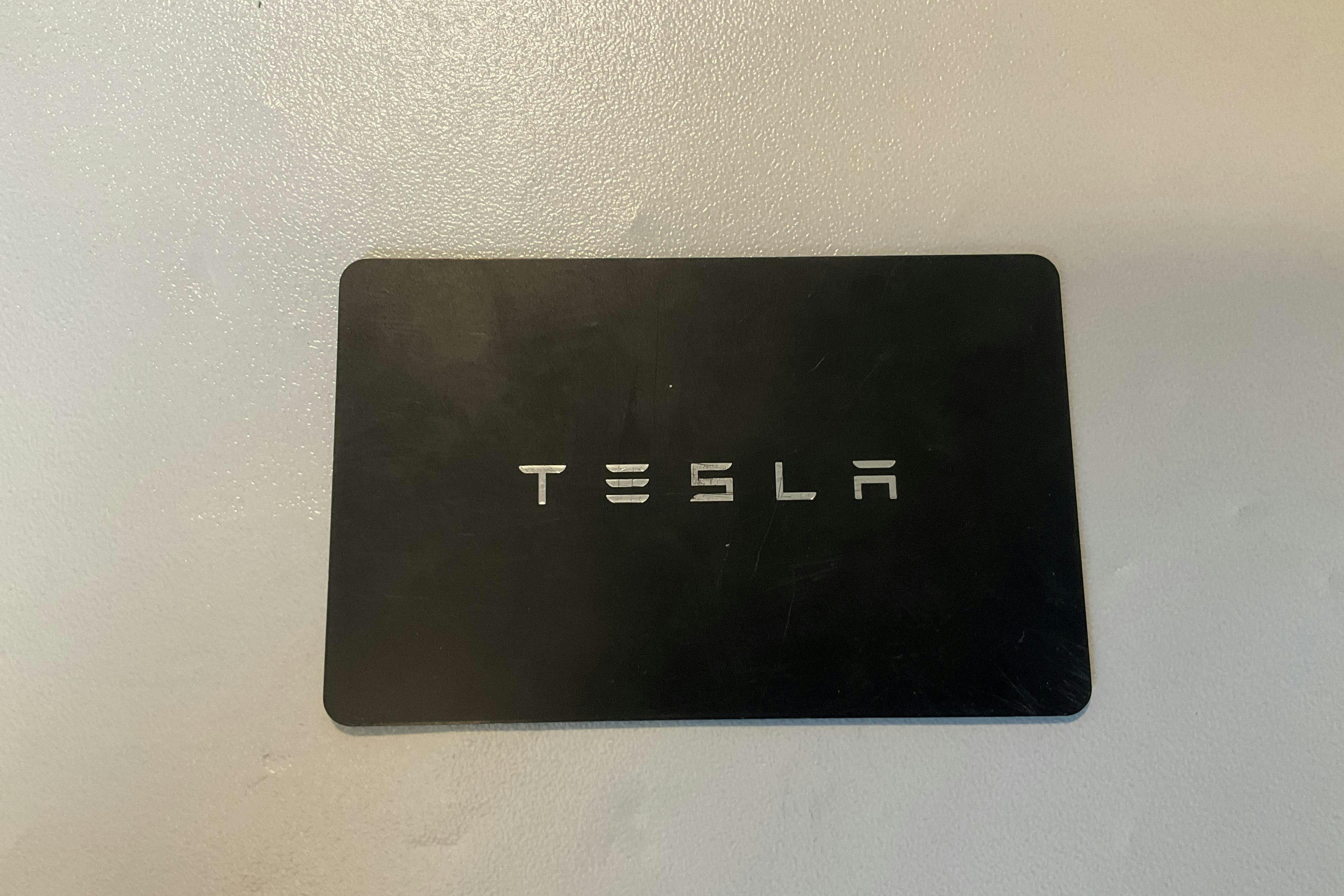Presentationsfoto 16 av 16: Tesla Model Y Long Range Dual Motor AWD - 2 585 mil - Automat - grå - 2024
