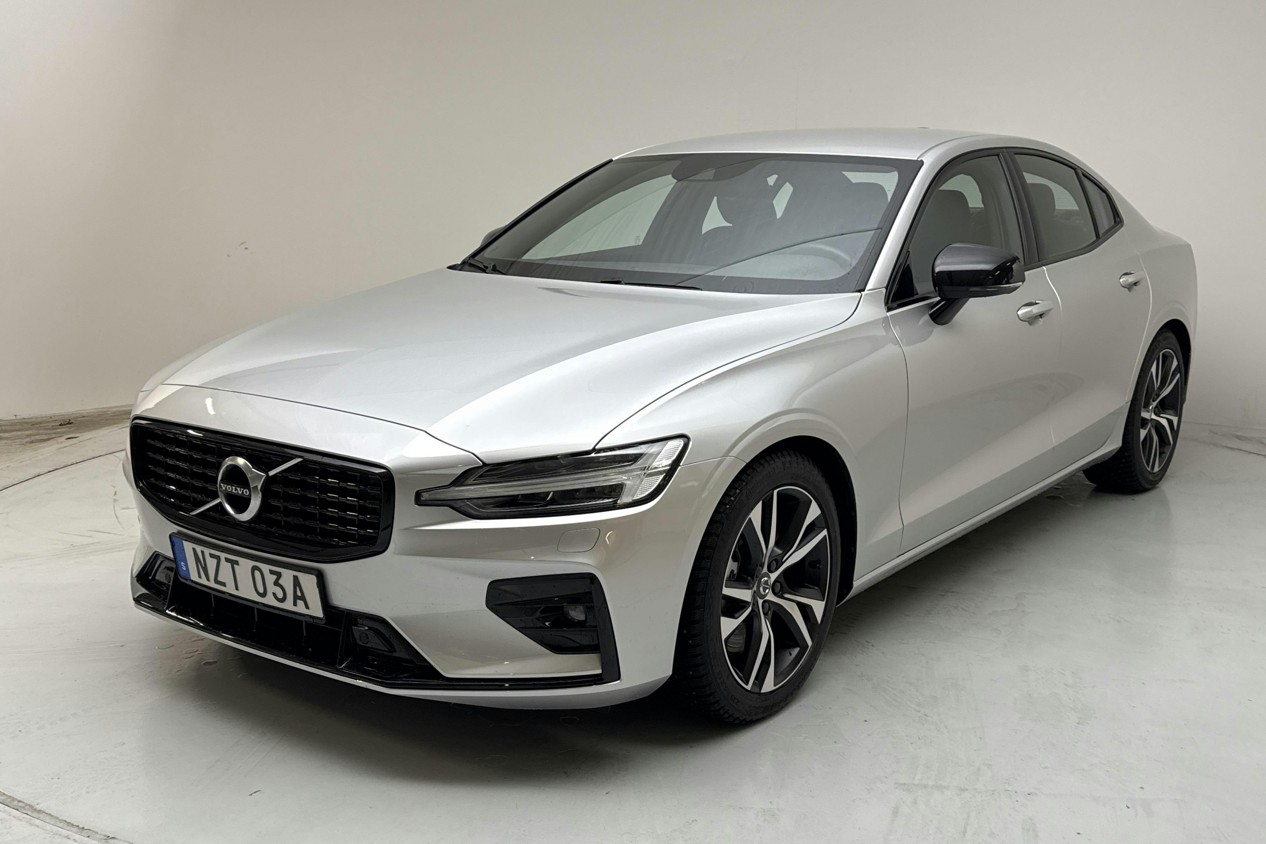 Volvo S60 B5 (250hk) - 383 mil - Automat - silver - 2021