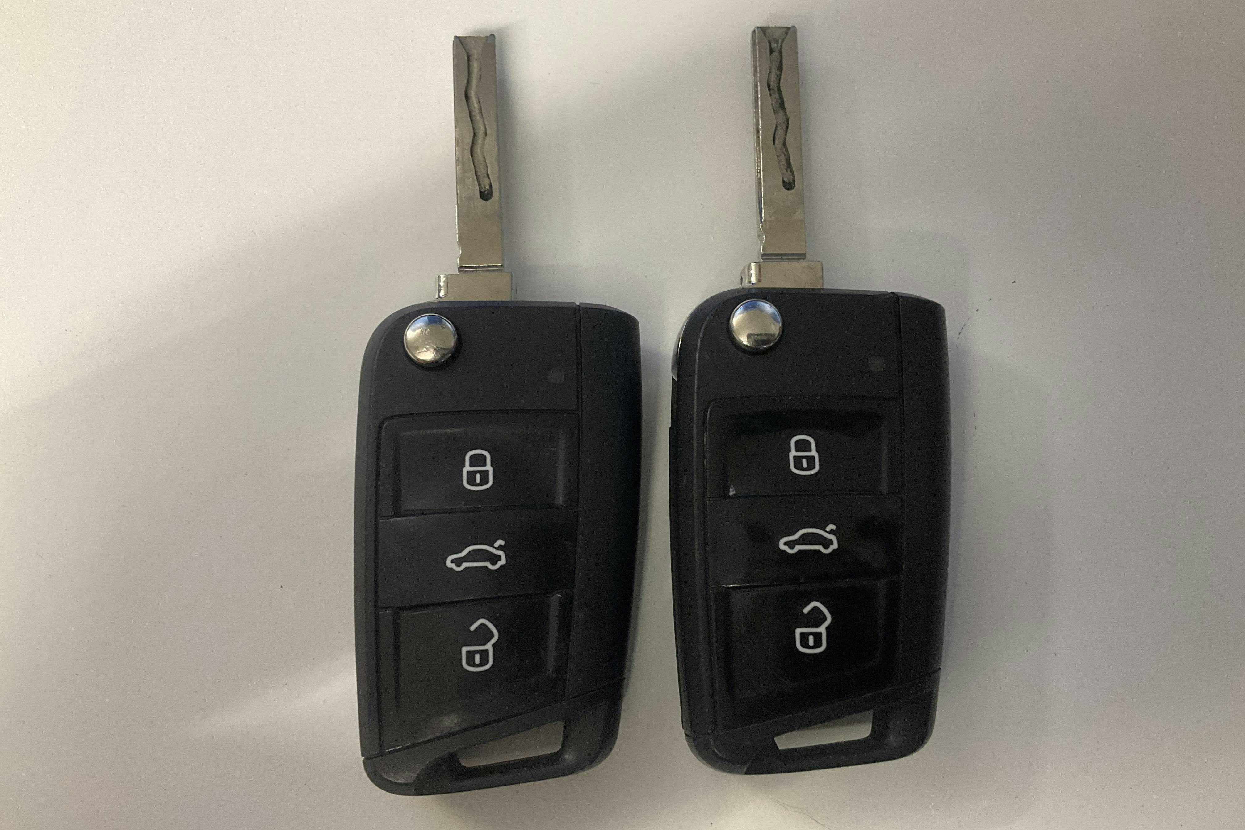 Esitlusfoto 14 aadressil 14: VW Polo 1.2 TSI 5dr (90hk) - 102 660 km - Automaatne - must - 2017