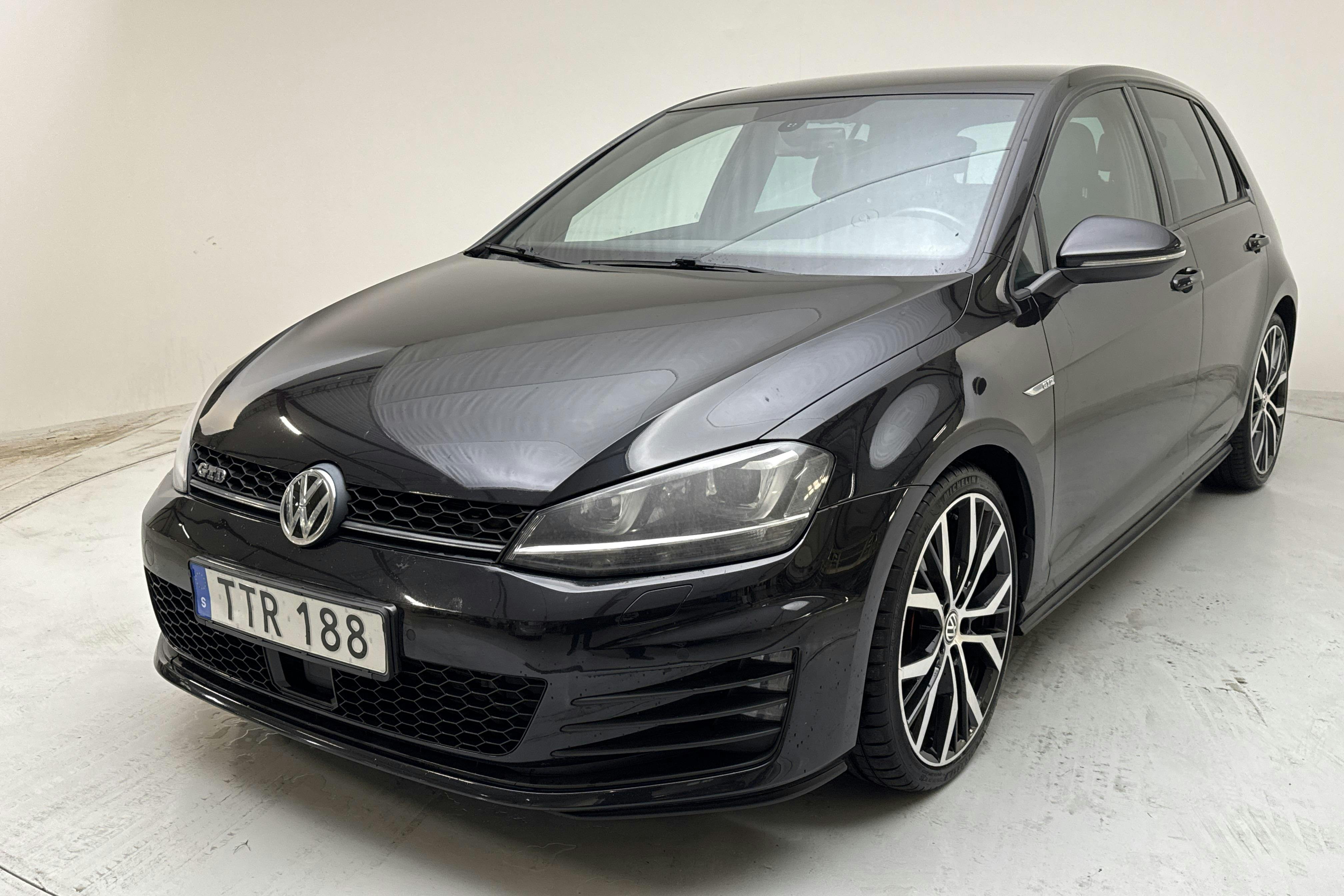 Presentation photo 1 of 12: VW Golf VII GTD 2.0 5dr (184hk) - 84 670 km - Automatic - black - 2015