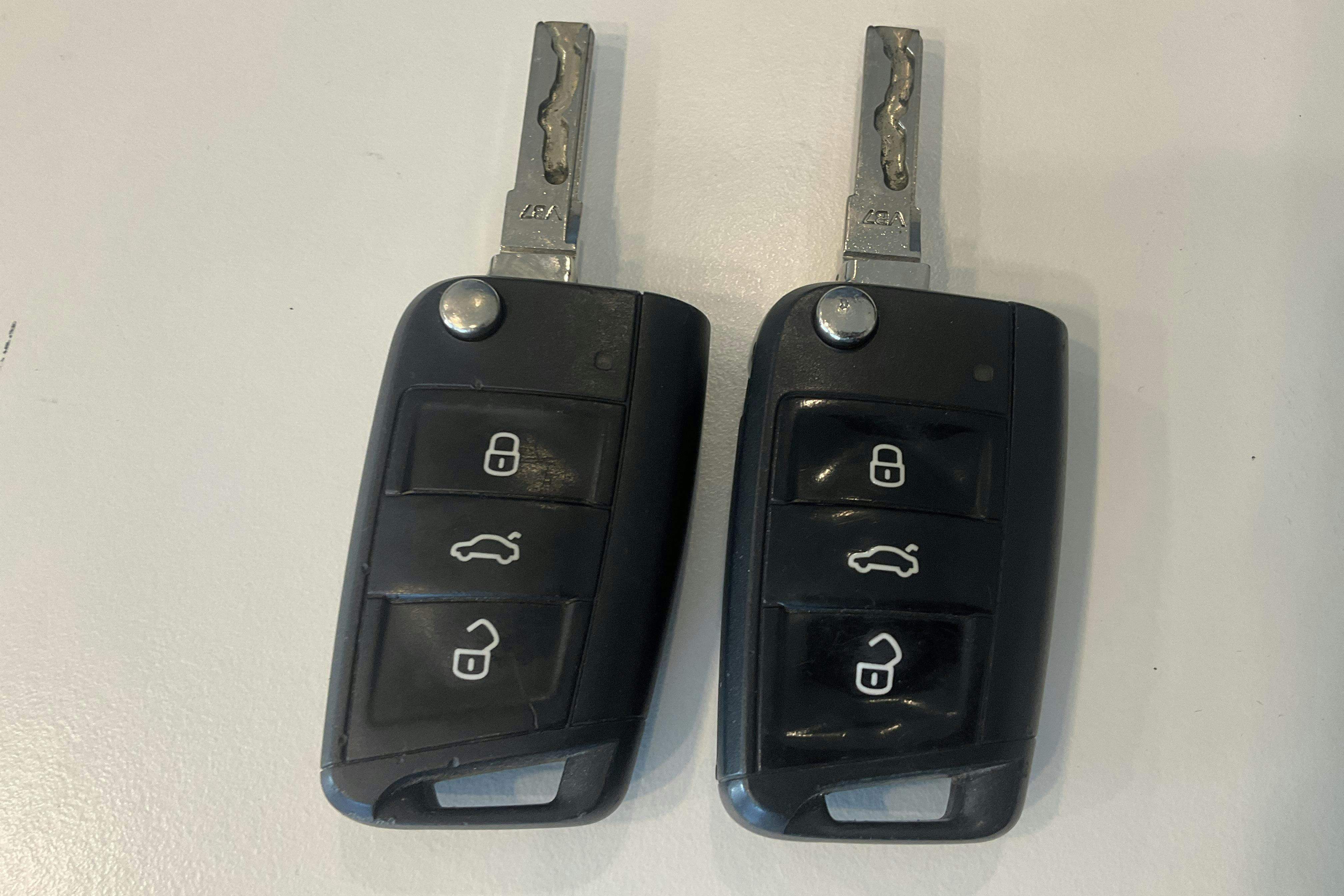 Esitlusfoto 16 aadressil 16: Skoda Octavia III 1.2 TSI Combi (110hk) - 133 140 km - Automaatne - must - 2016