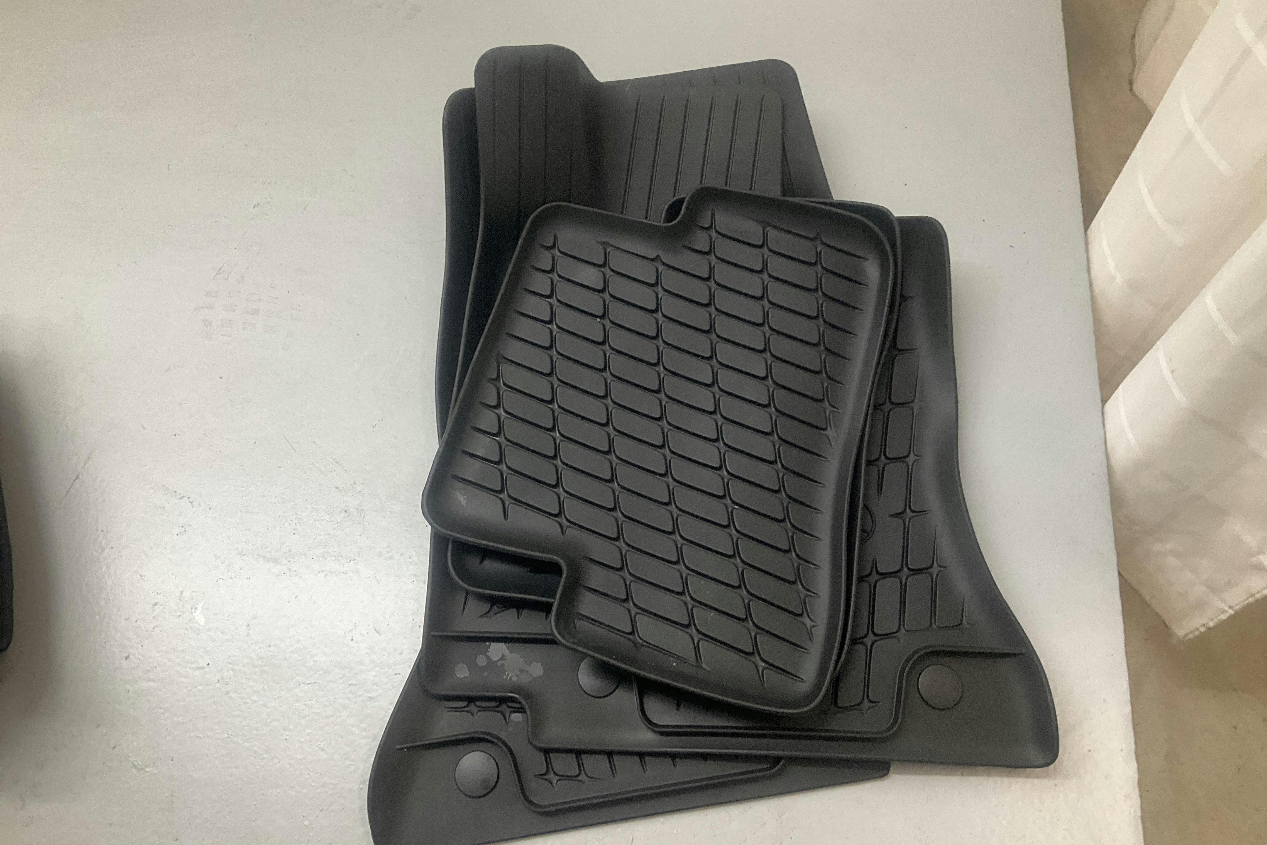 Presentation photo 19 of 19: Mercedes C 300 e Sedan W206 (333hk) - 84 160 km - Automatic - black - 2022