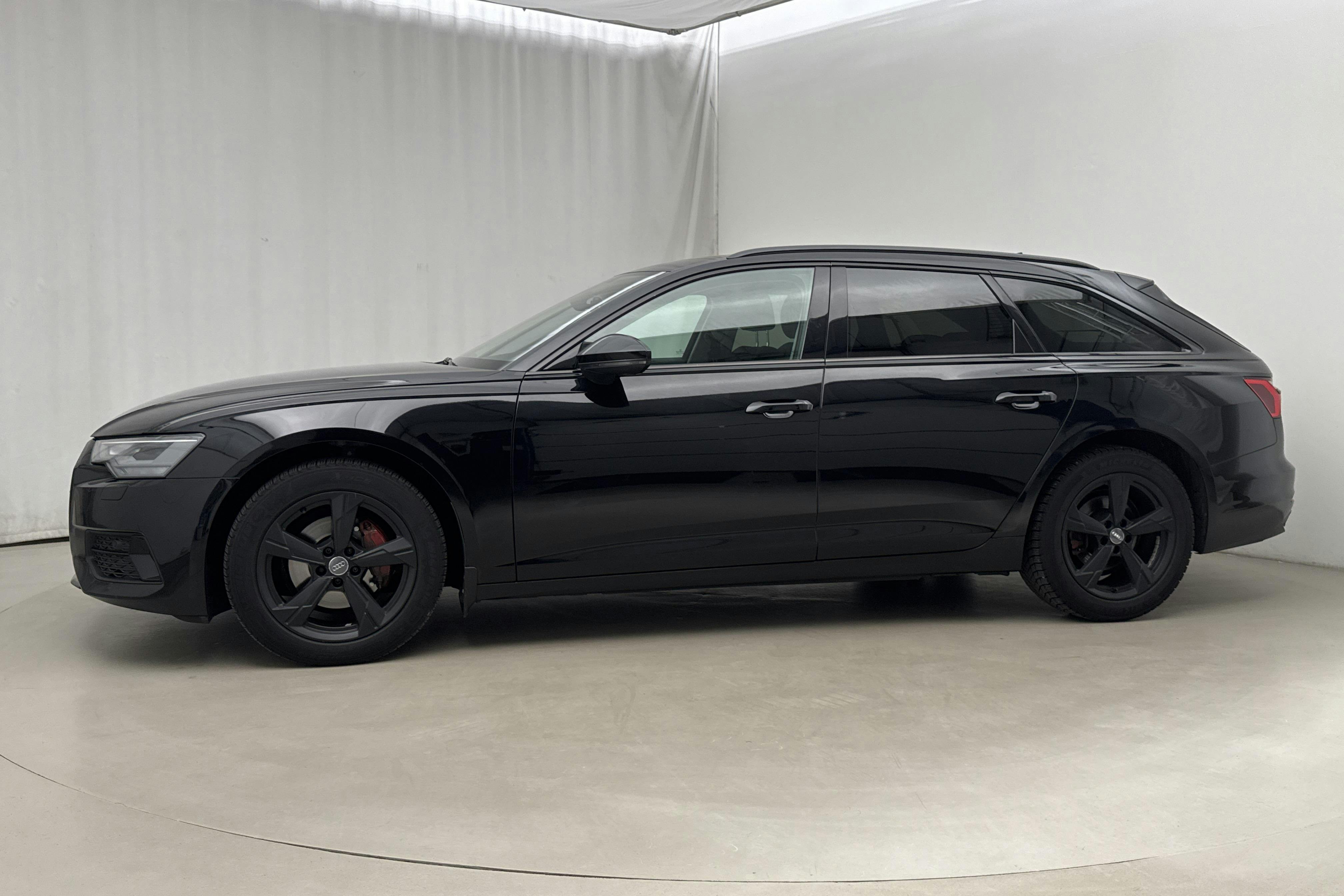 Presentation photo 2 of 17: Audi A6 Avant 40 TDI (204hk) - 172 260 km - Automatic - black - 2020