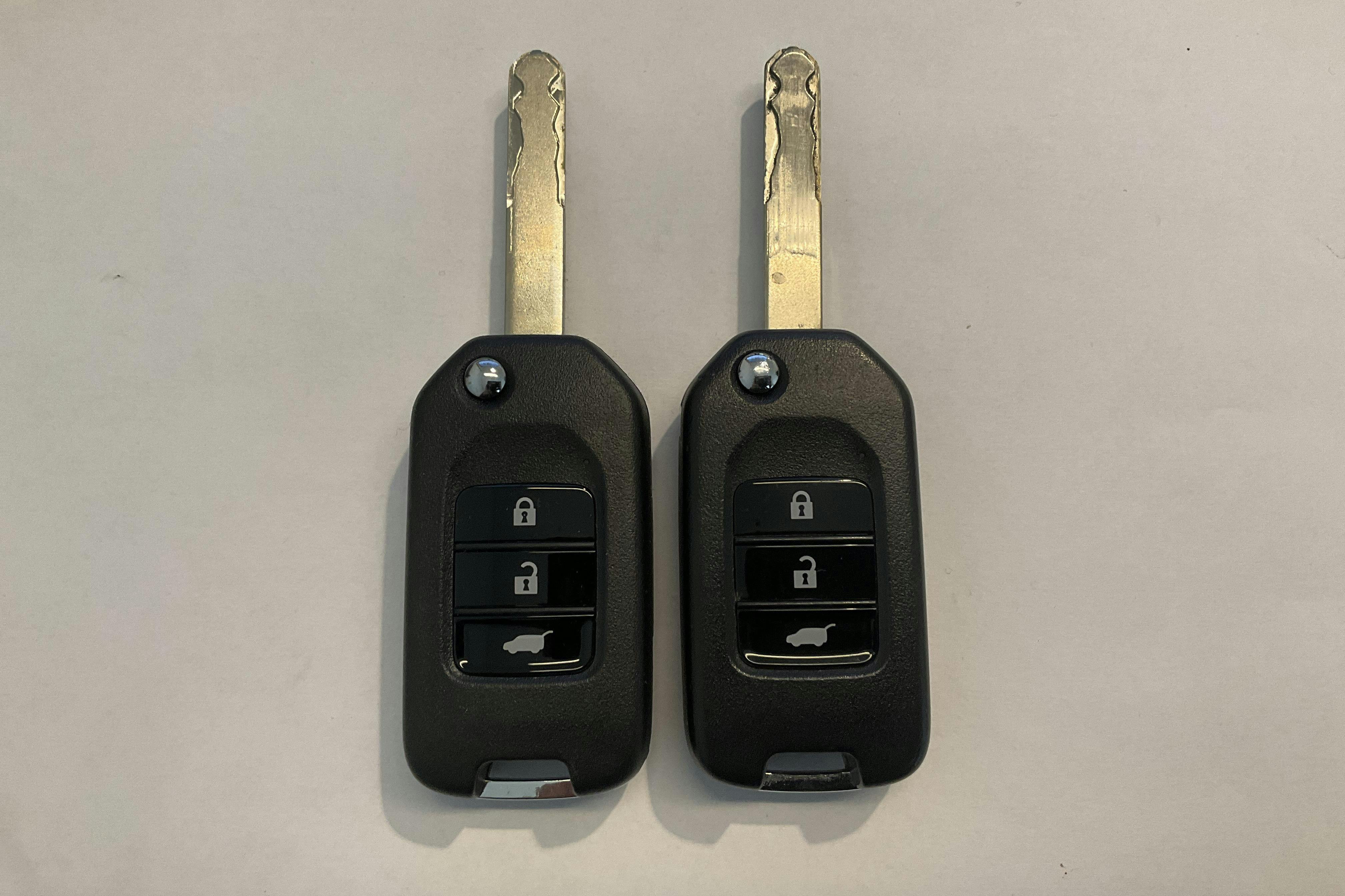 Esitlusfoto 14 aadressil 14: Honda Civic 1.0 i-VTEC 5dr (126hk) - 83 530 km - Automaatne - Dark Grey - 2019