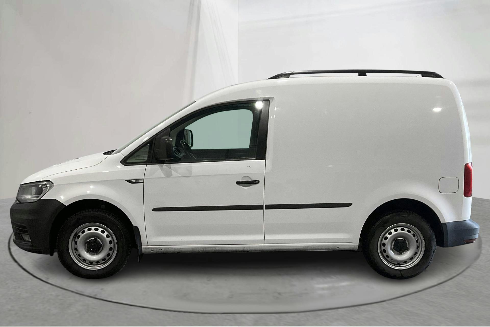 Presentationsfoto 2 av 15: VW Caddy 2.0 TDI Skåp (102hk) - 11 760 mil - Automat - vit - 2020