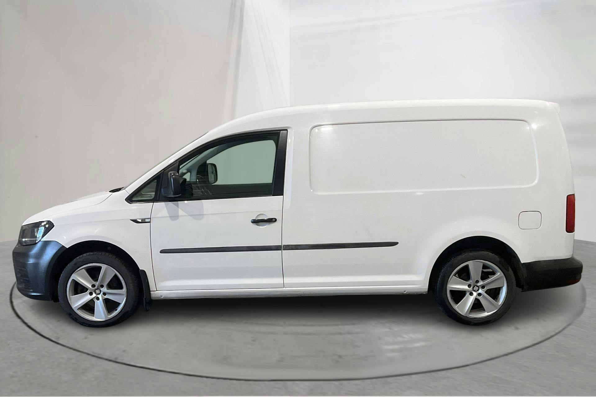 Presentation photo 2 of 13: VW Caddy 2.0 TDI Maxi Skåp (150hk) - 186 170 km - Automatic - white - 2017