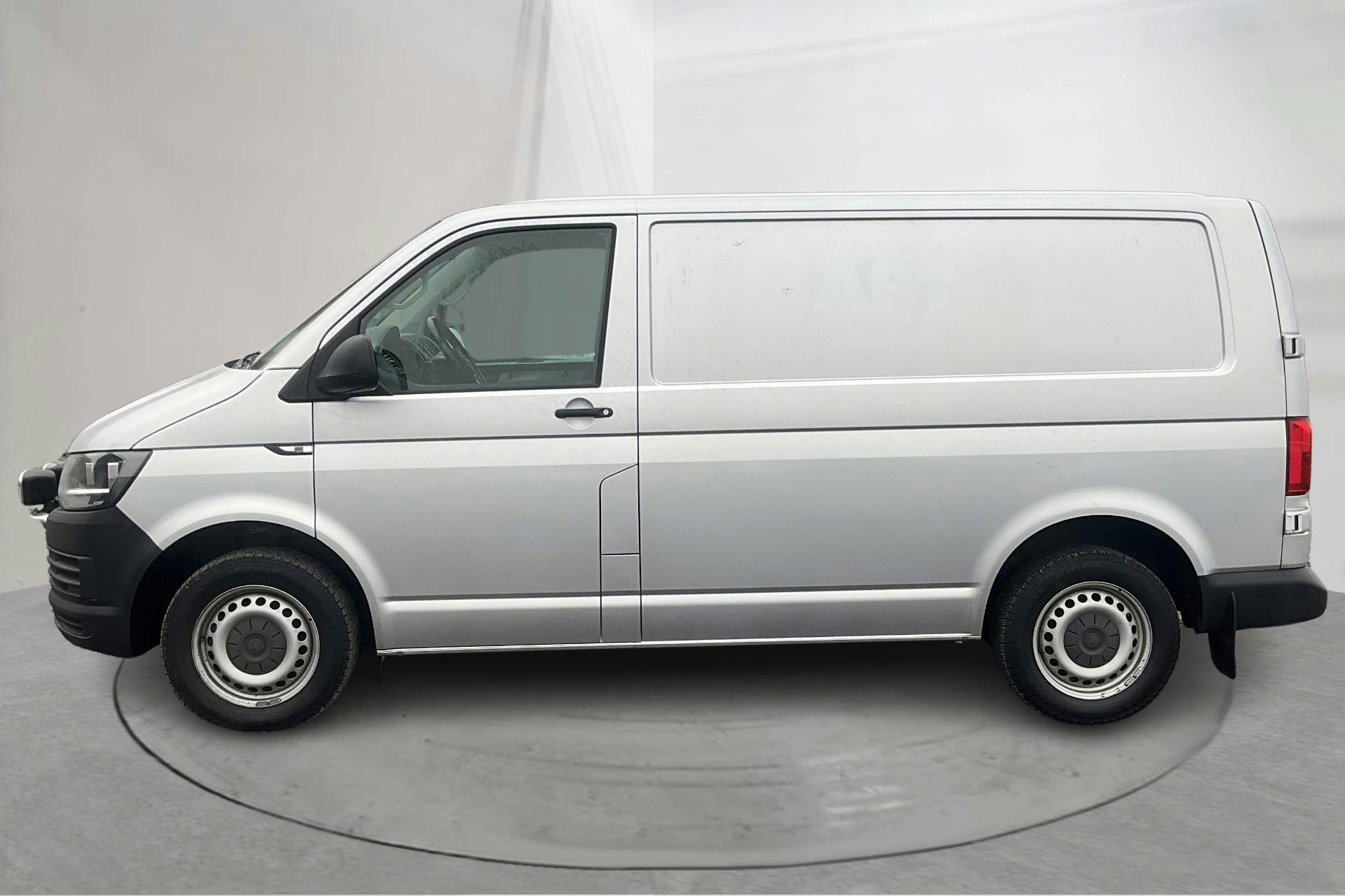 Esitlusfoto 2 aadressil 12: VW Transporter T6 2.0 TDI BMT Skåp (150hk) - 179 610 km - Automaatne - hõbe - 2017