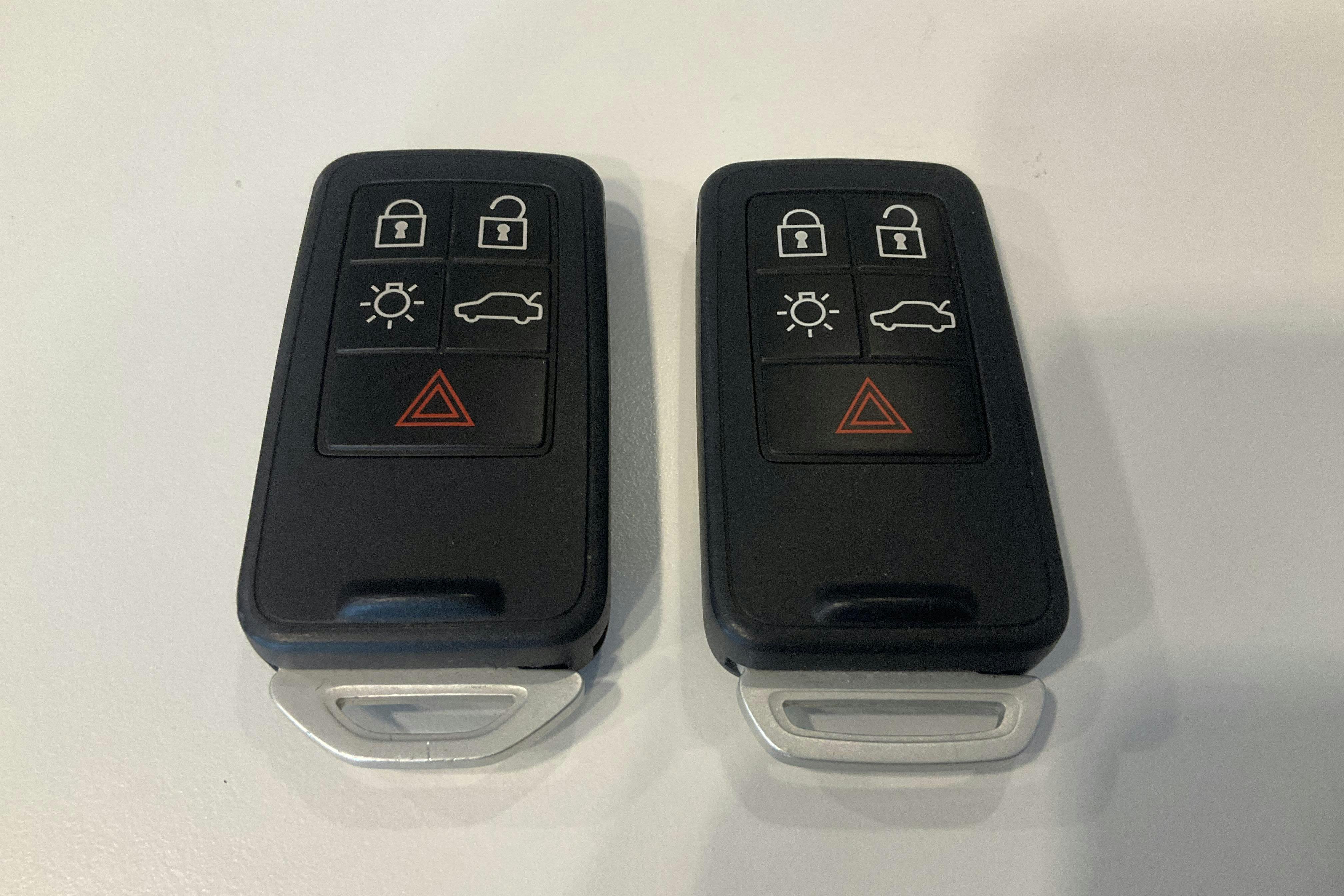 Presentation photo 19 of 19: Volvo V60 D2 (120hk) - 33 200 km - Automatic - white - 2017