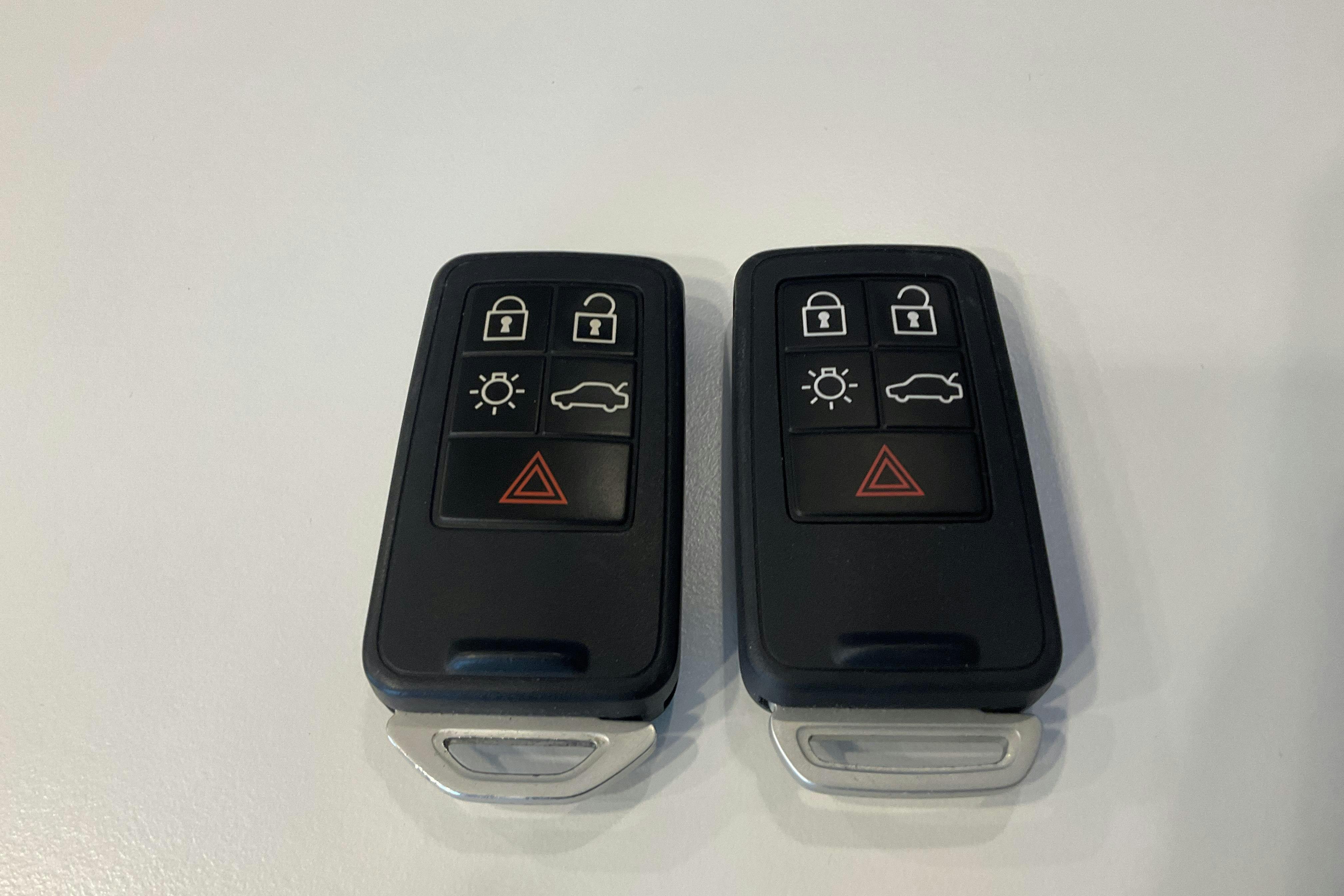 Presentation photo 19 of 19: Volvo V60 D4 (181hk) - 93 740 km - Automatic - white - 2014