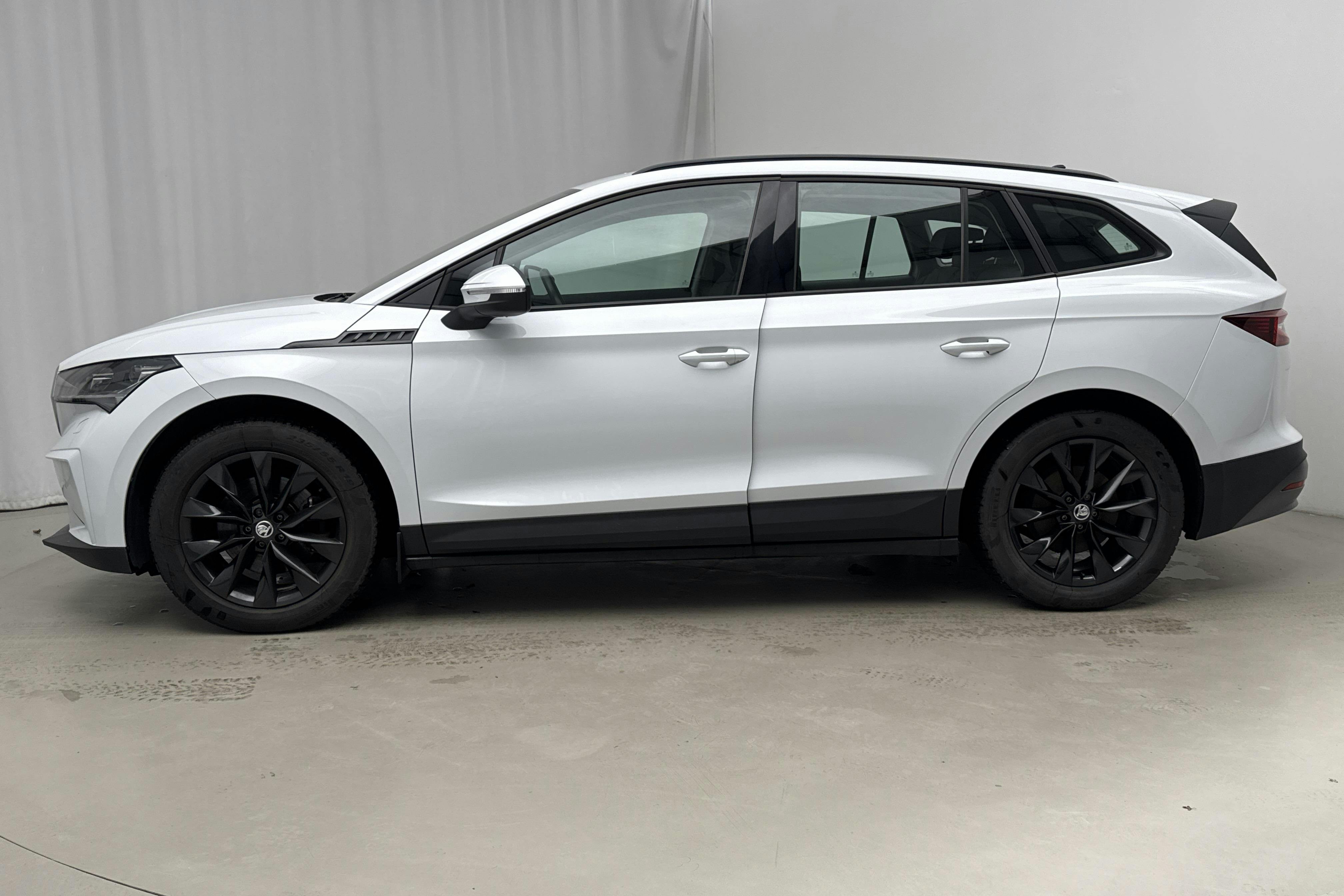 Presentation photo 2 of 18: Skoda Enyaq iV 60 (180hk) - 68 720 km - Automatic - white - 2021