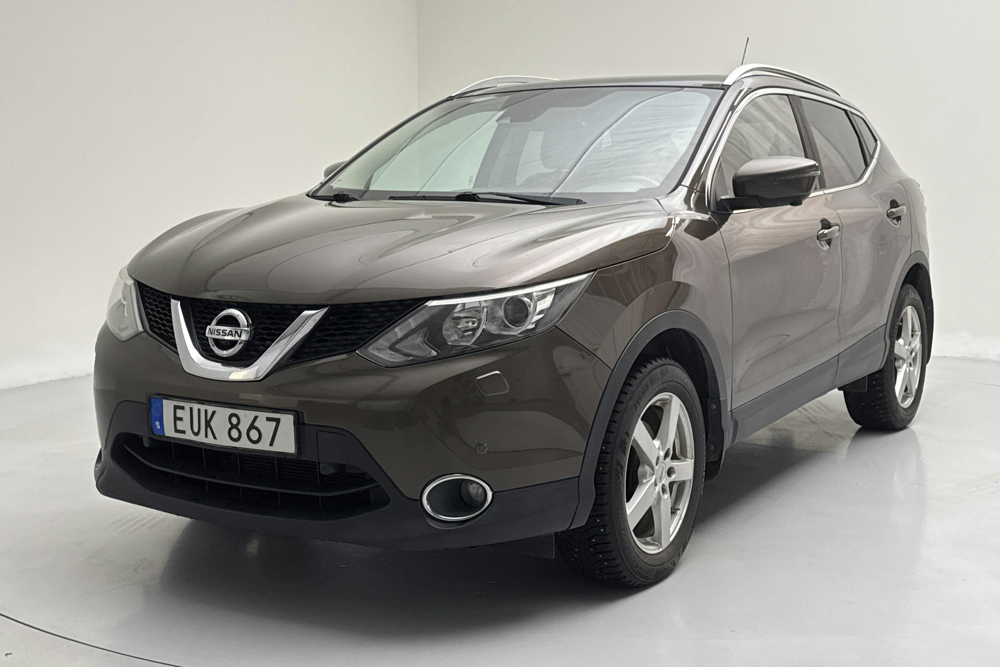 Nissan Qashqai 1.2 (115hk) - 15 013 mil - Manuell - brun - 2017