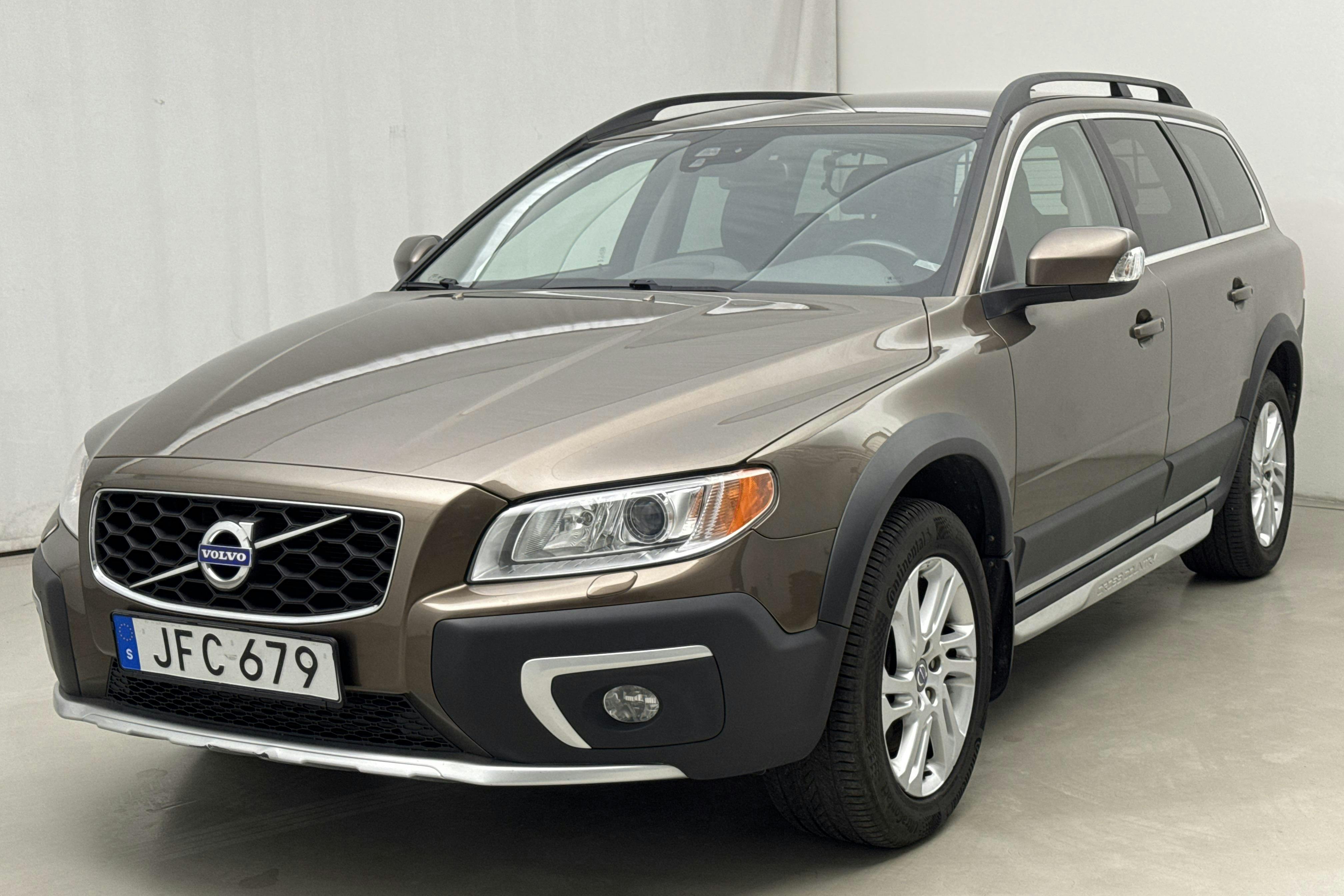 Volvo XC70 II D4 AWD (181hk) - 13 085 mil - Automat - brun - 2014