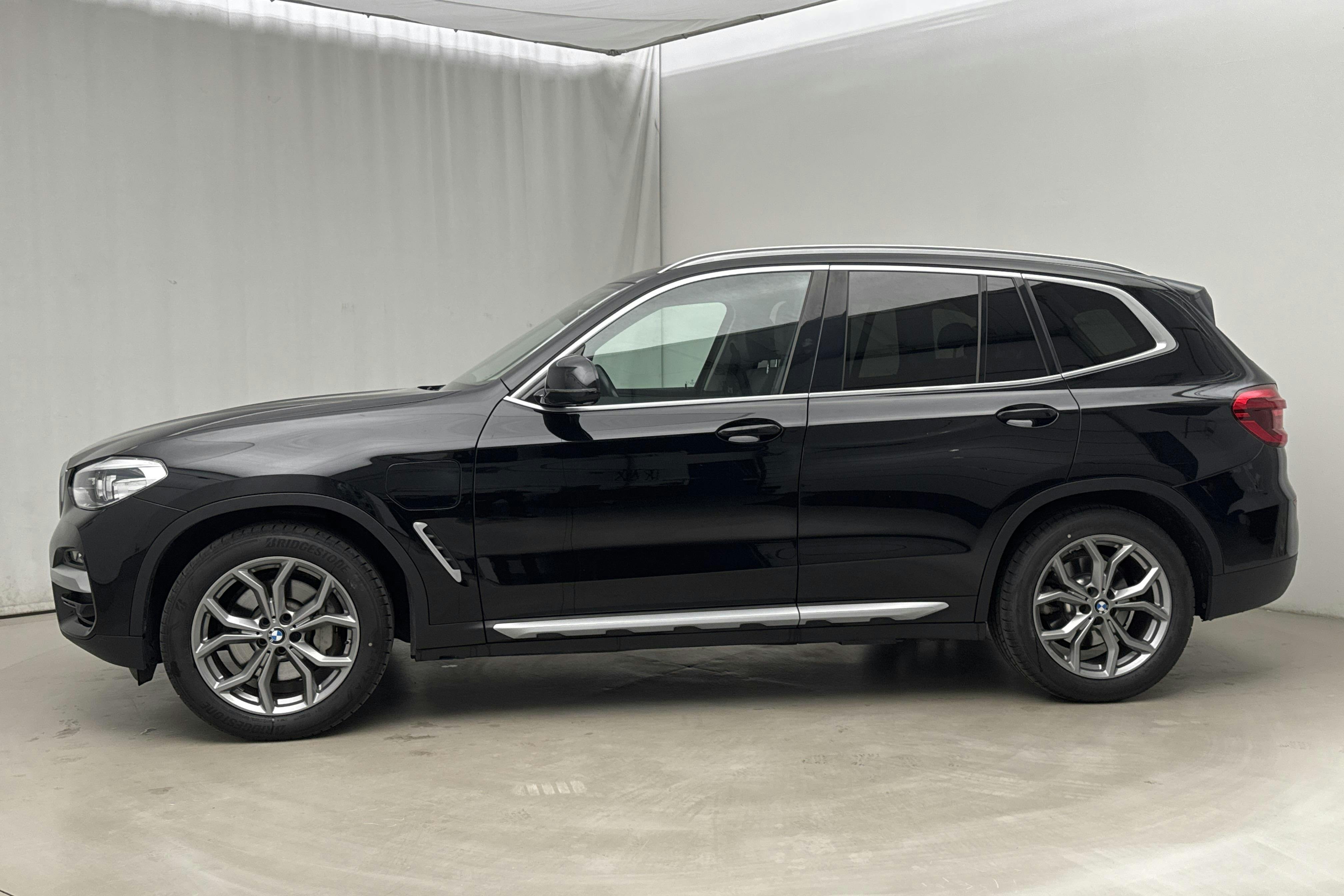 Esitlusfoto 2 aadressil 21: BMW X3 xDrive30e, G01 (292hk) - 72 080 km - Automaatne - must - 2020