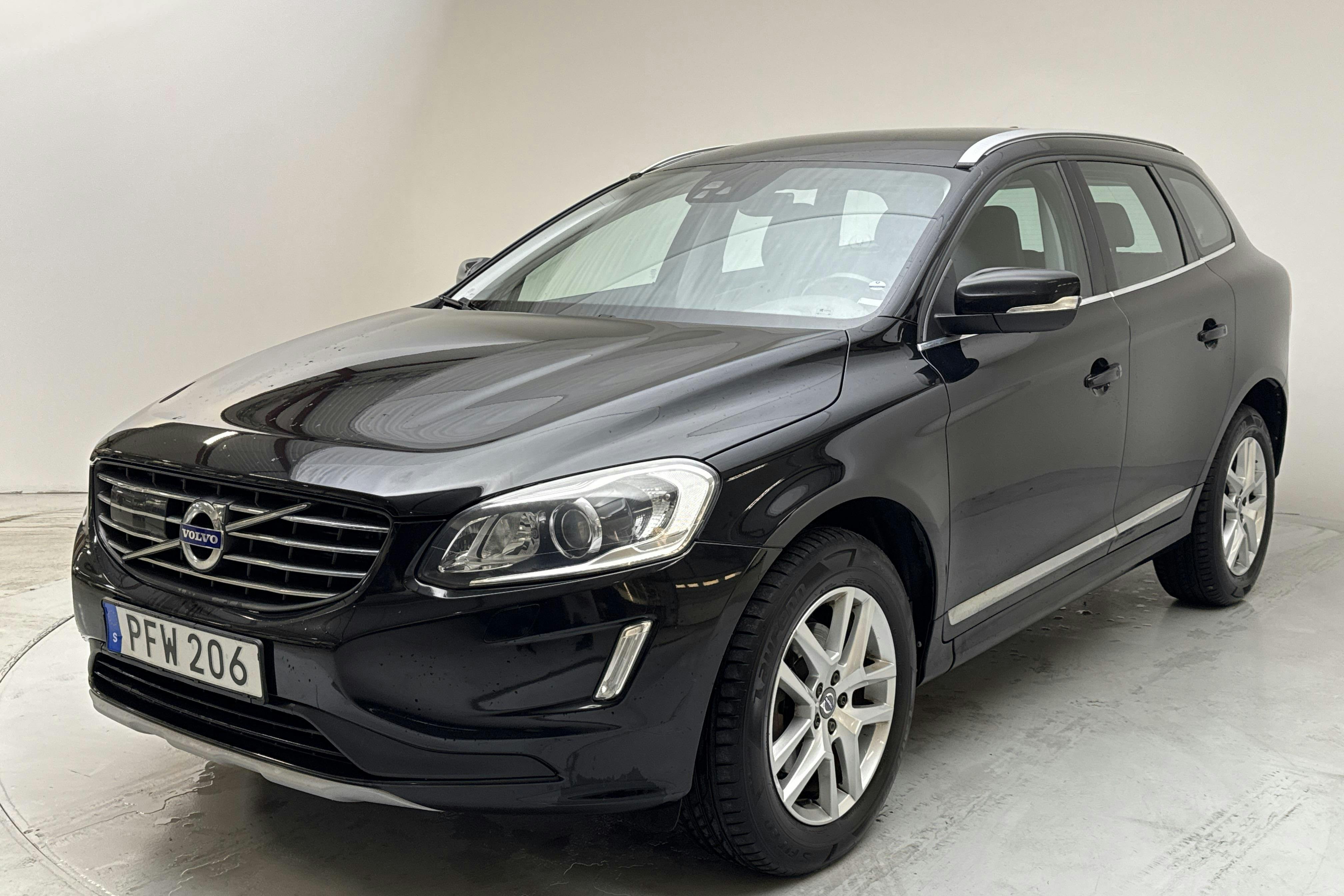 Presentationsfoto 1 av 15: Volvo XC60 D4 AWD (190hk) - 17 176 mil - Automat - svart - 2017