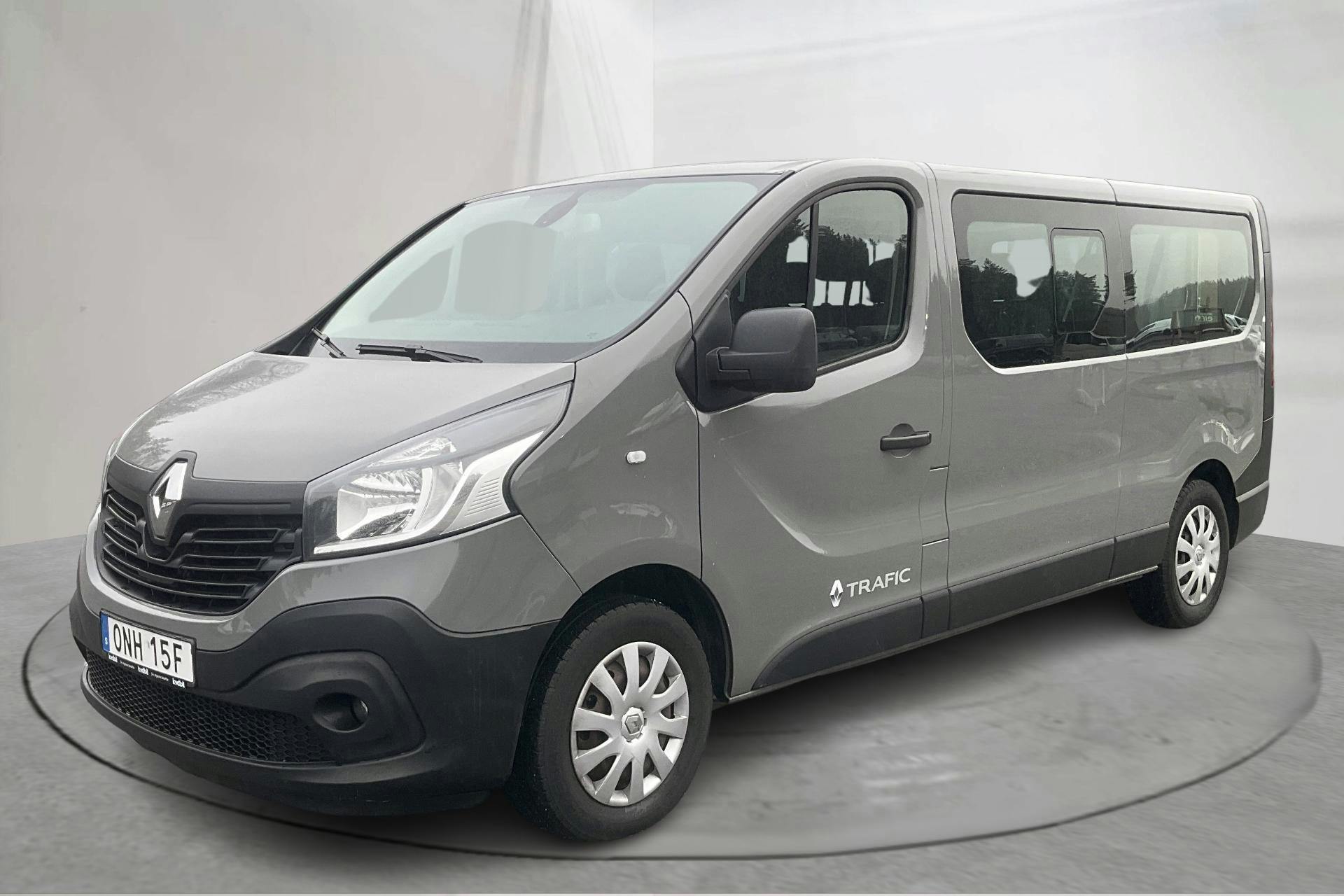 Presentationsfoto 1 av 11: Renault Trafic 1.6 dCi Kombi (120hk) - 11 087 mil - Manuell - Dark Grey - 2019