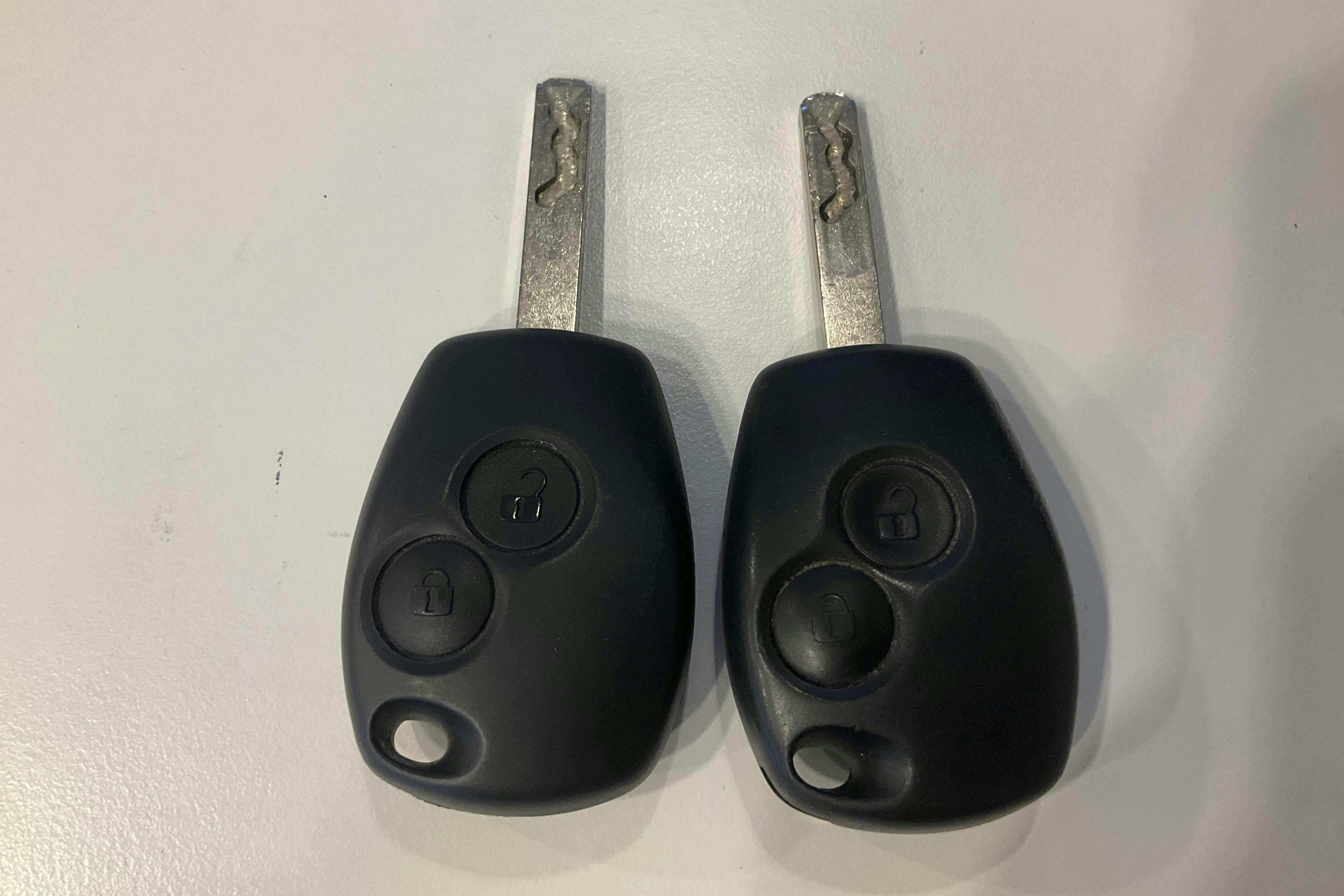 Presentationsfoto 11 av 11: Renault Trafic 1.6 dCi Kombi (120hk) - 11 087 mil - Manuell - Dark Grey - 2019