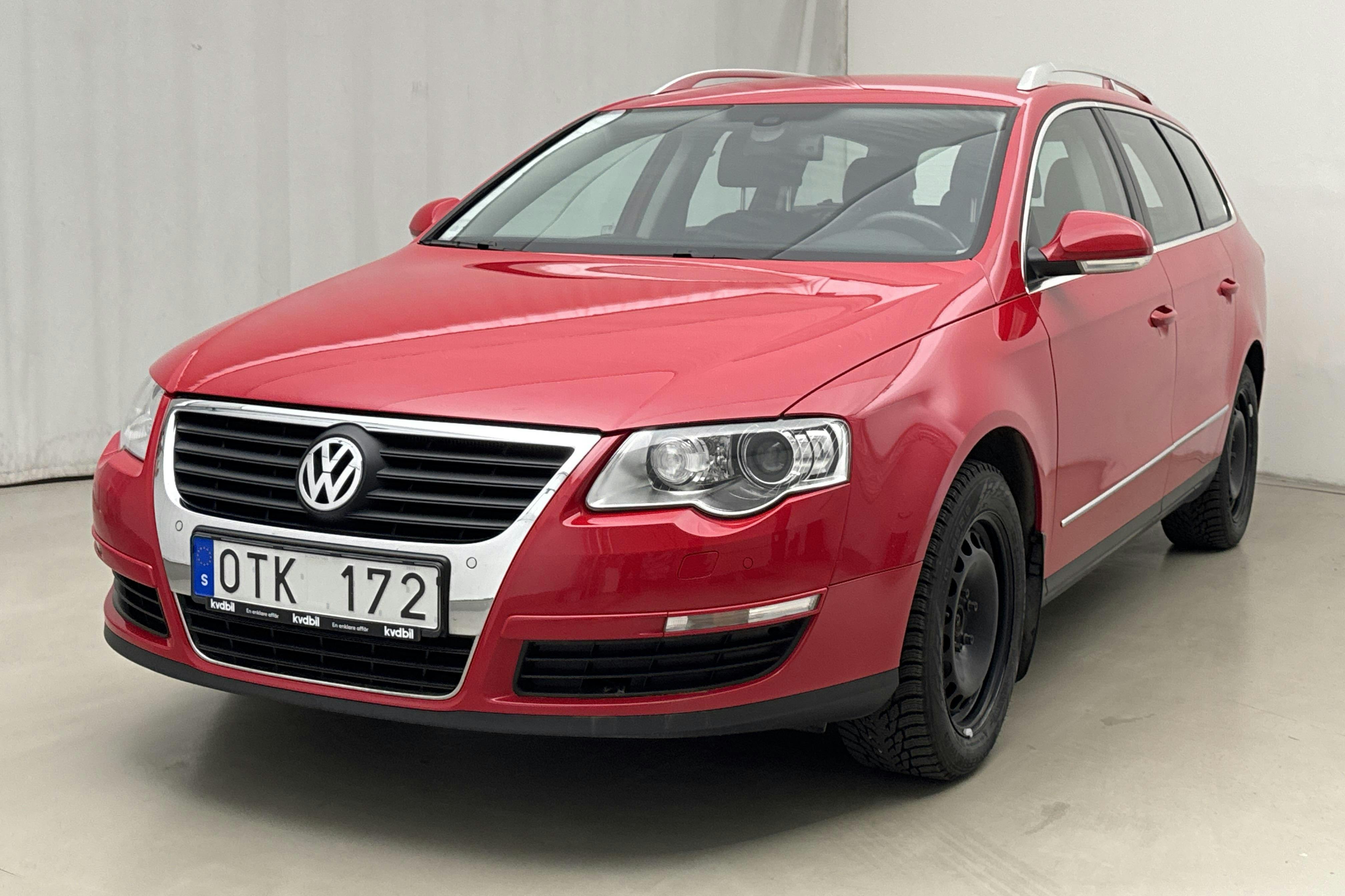 Presentation photo 1 of 16: VW Passat EcoFuel Variant (150hk) - 172 280 km - Automatic - red - 2010