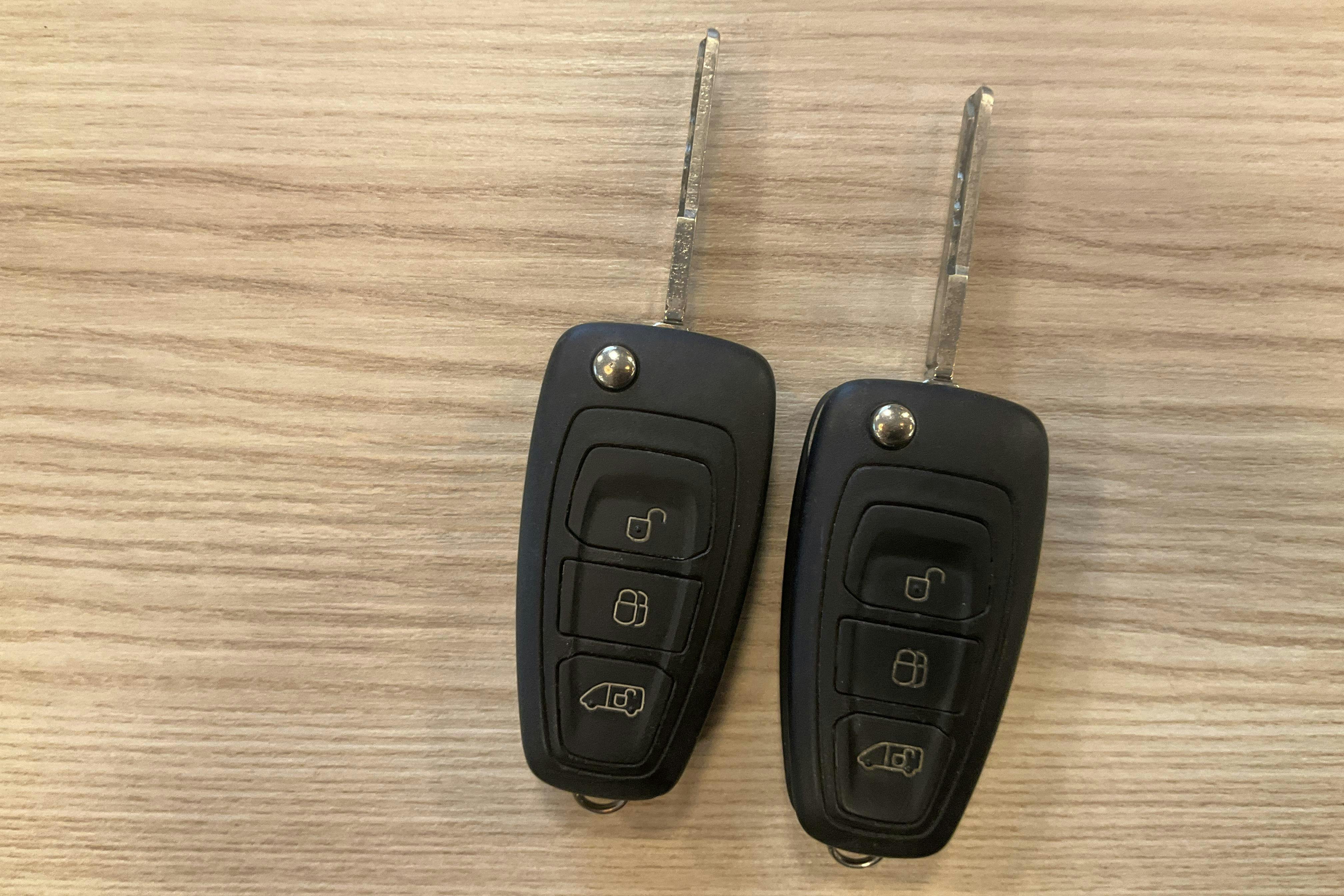 Presentation photo 12 of 12: Ford Transit Custom 340 PHEV - 51 720 km - Automatic - white - 2022