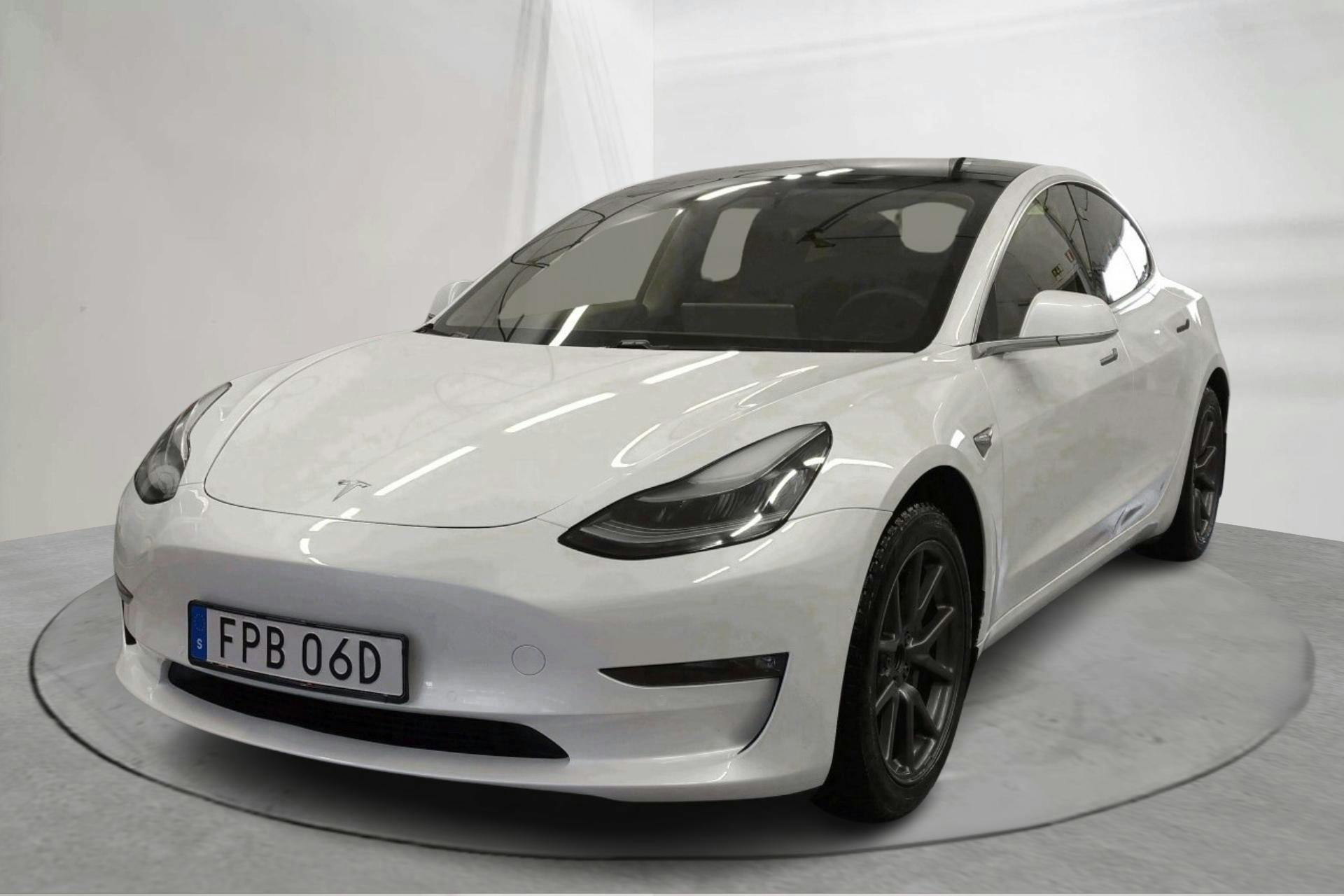 Presentation photo 1 of 18: Tesla Model 3 Long Range Dual Motor AWD - 153 530 km - Automatic - white - 2020