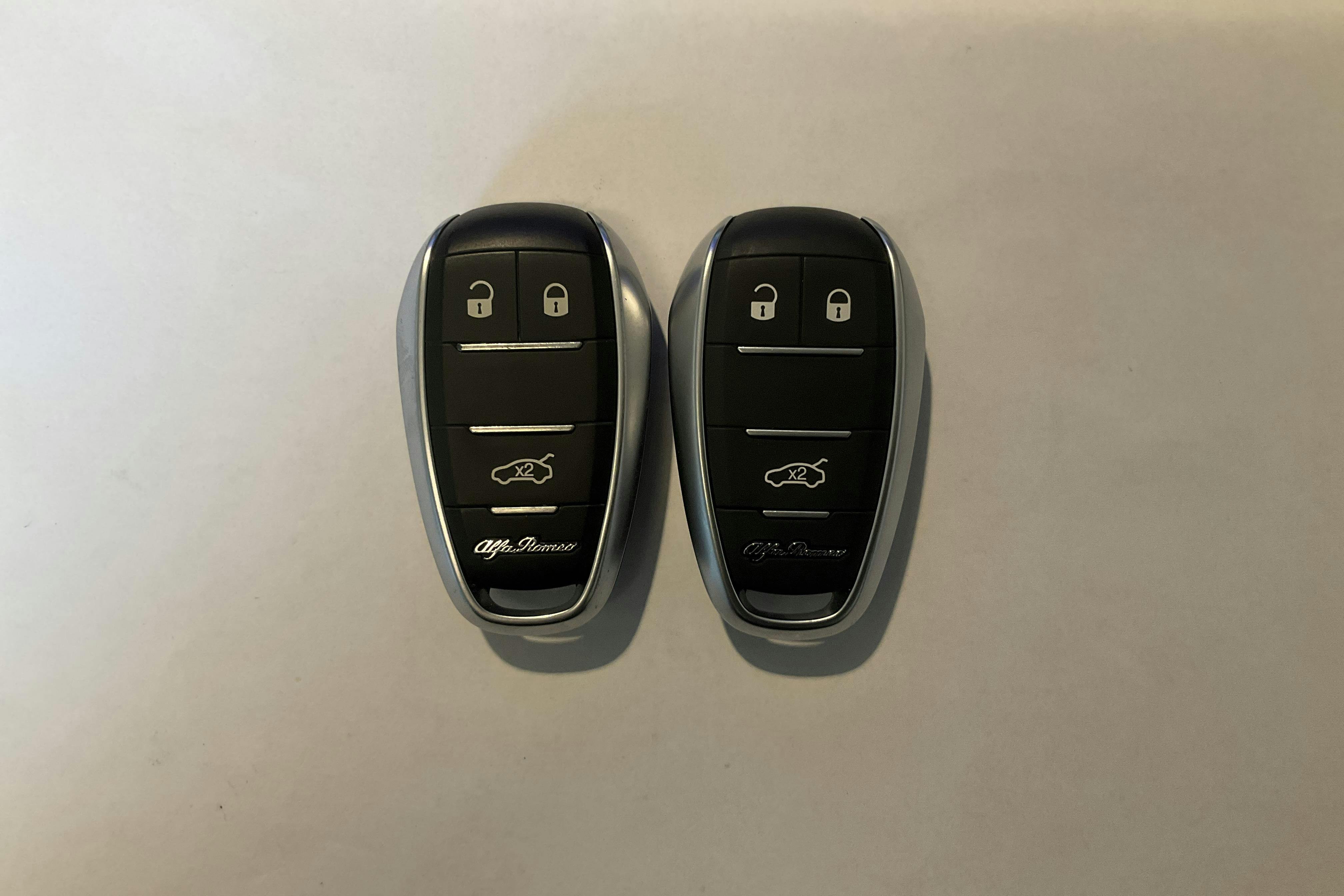 Presentationsfoto 19 av 19: Alfa Romeo Stelvio 2.9 AWD (510hk) - 7 449 mil - Automat - blå - 2023