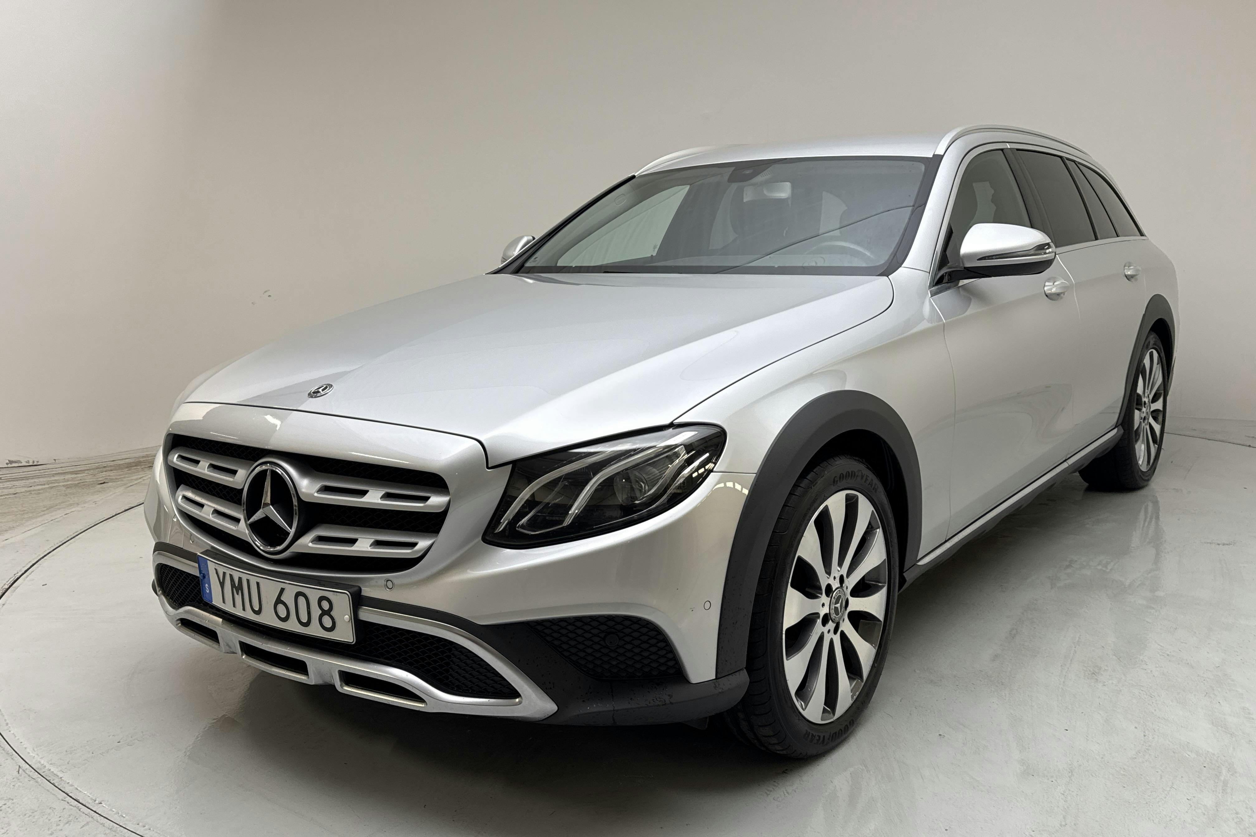 Mercedes E 220 d 4MATIC All-Terrain S213 (194hk) - 16 130 mil - Automat - silver - 2018