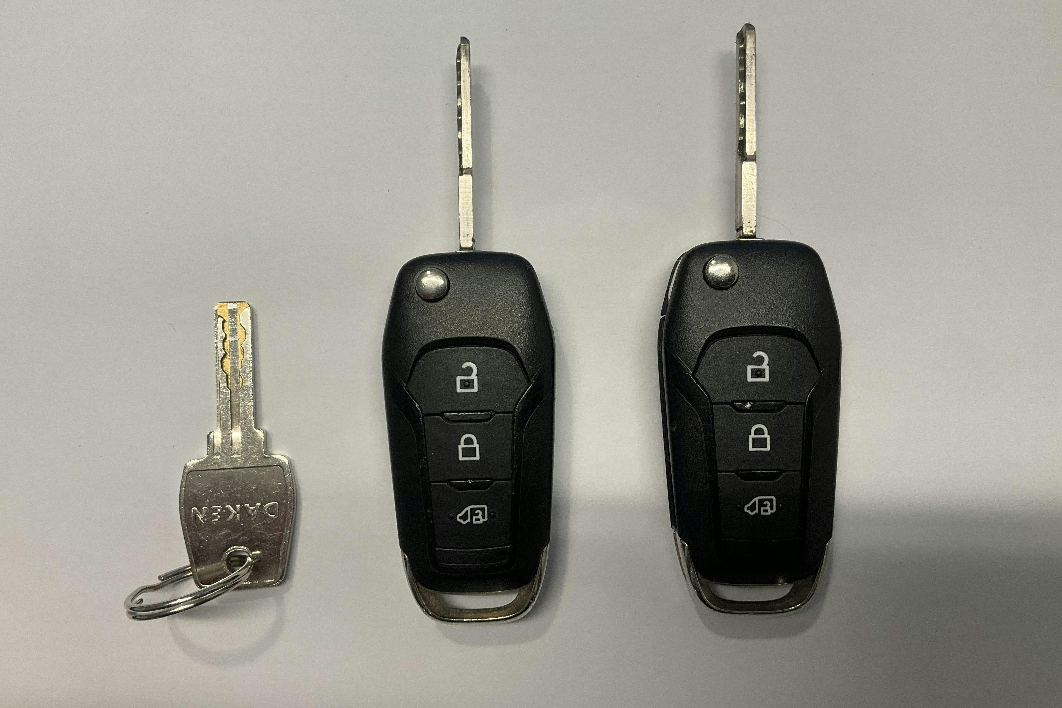 Presentation photo 14 of 14: Ford Transit Connect 1.5 EcoBlue (100hk) - 145 090 km - Automatic - white - 2019