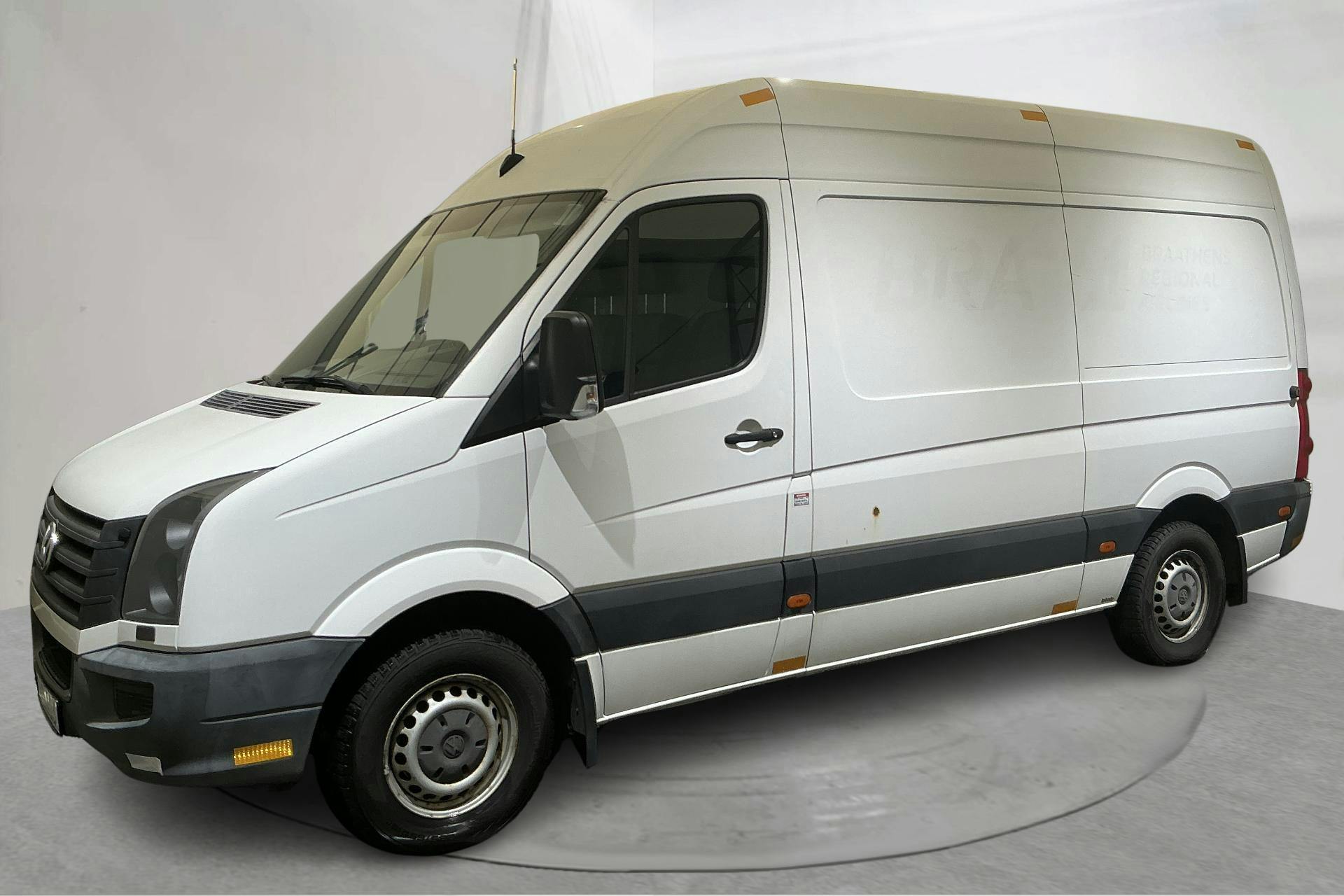 Presentationsfoto 2 av 13: VW Crafter 35 2.0 TDI Skåp (136hk) - 16 307 mil - Manuell - vit - 2014