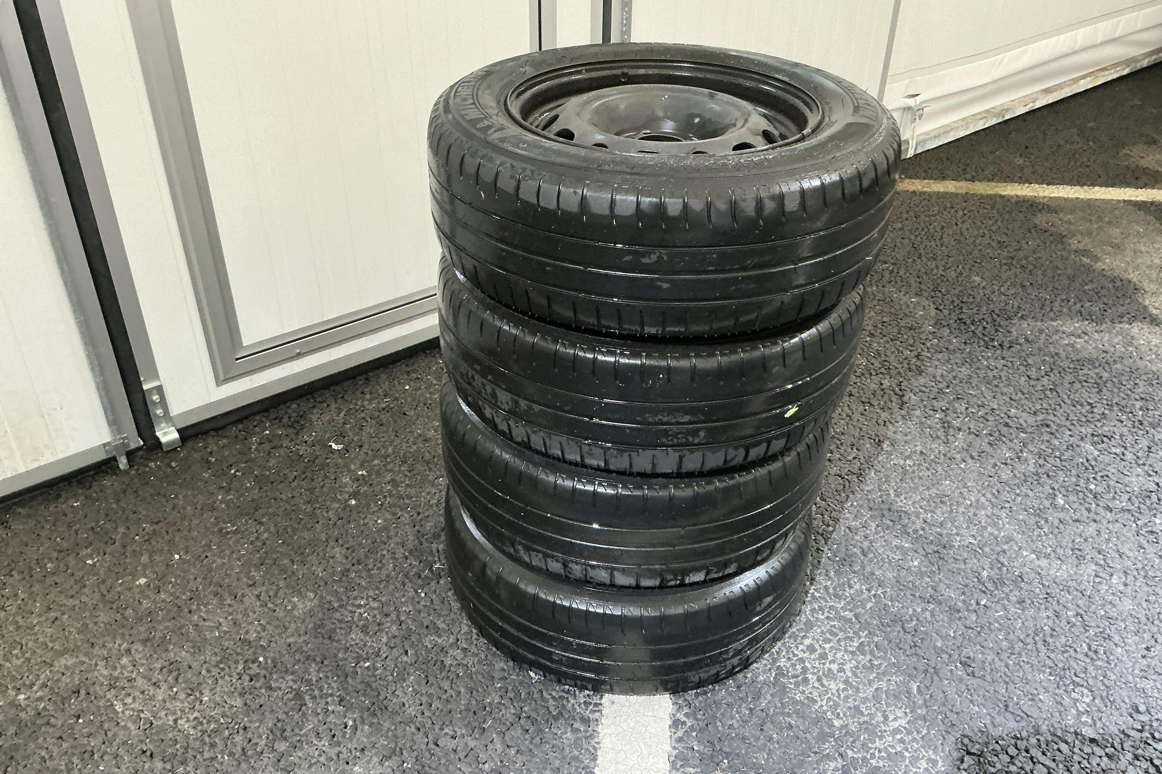 Presentationsfoto 12 av 12: Peugeot Partner 1.6 e-HDI Skåp (90hk) - 15 642 mil - Manuell - vit - 2012