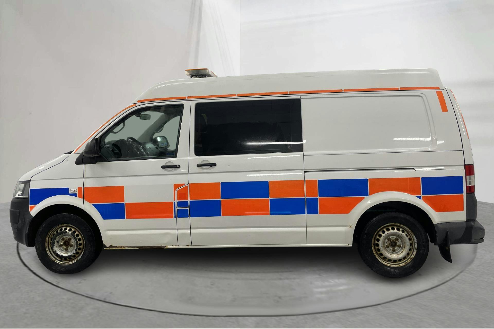 Presentationsfoto 2 av 15: VW Transporter T5 2.0 TDI 4MOTION (140hk) - 27 078 mil - Manuell - vit - 2015