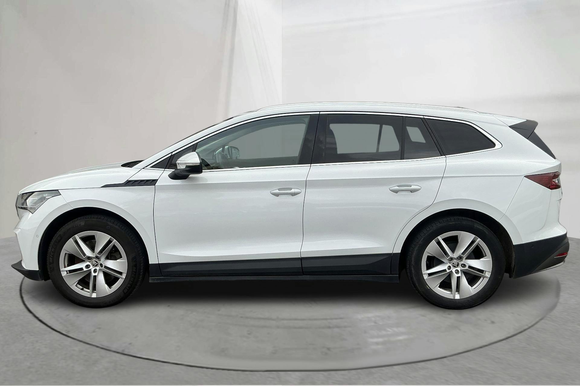 Presentationsfoto 2 av 18: Skoda Enyaq iV 80 (204hk) - 12 034 mil - Automat - vit - 2023