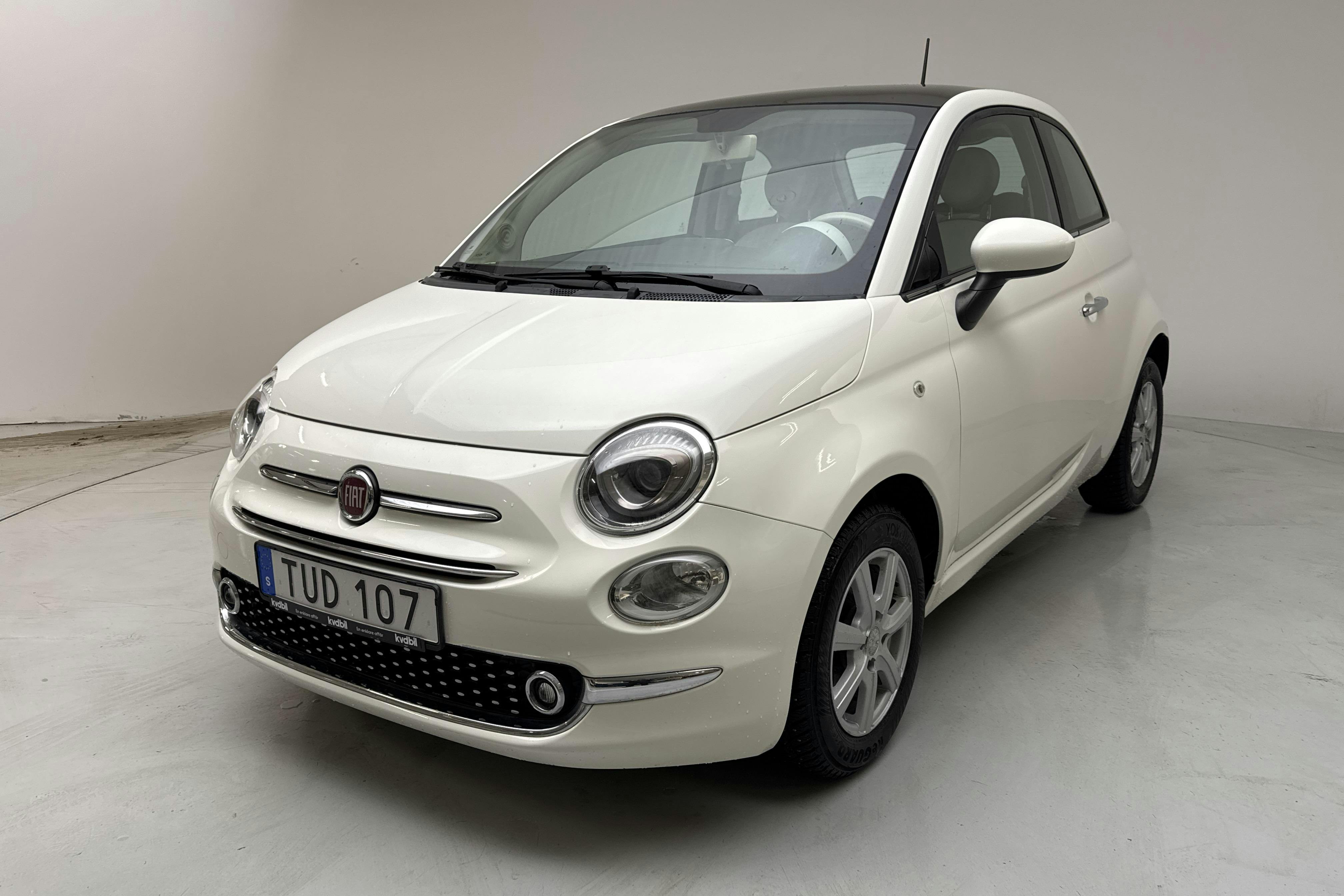 Fiat 500 1.2 (69hk) - 11 153 mil - Manuell - vit - 2017