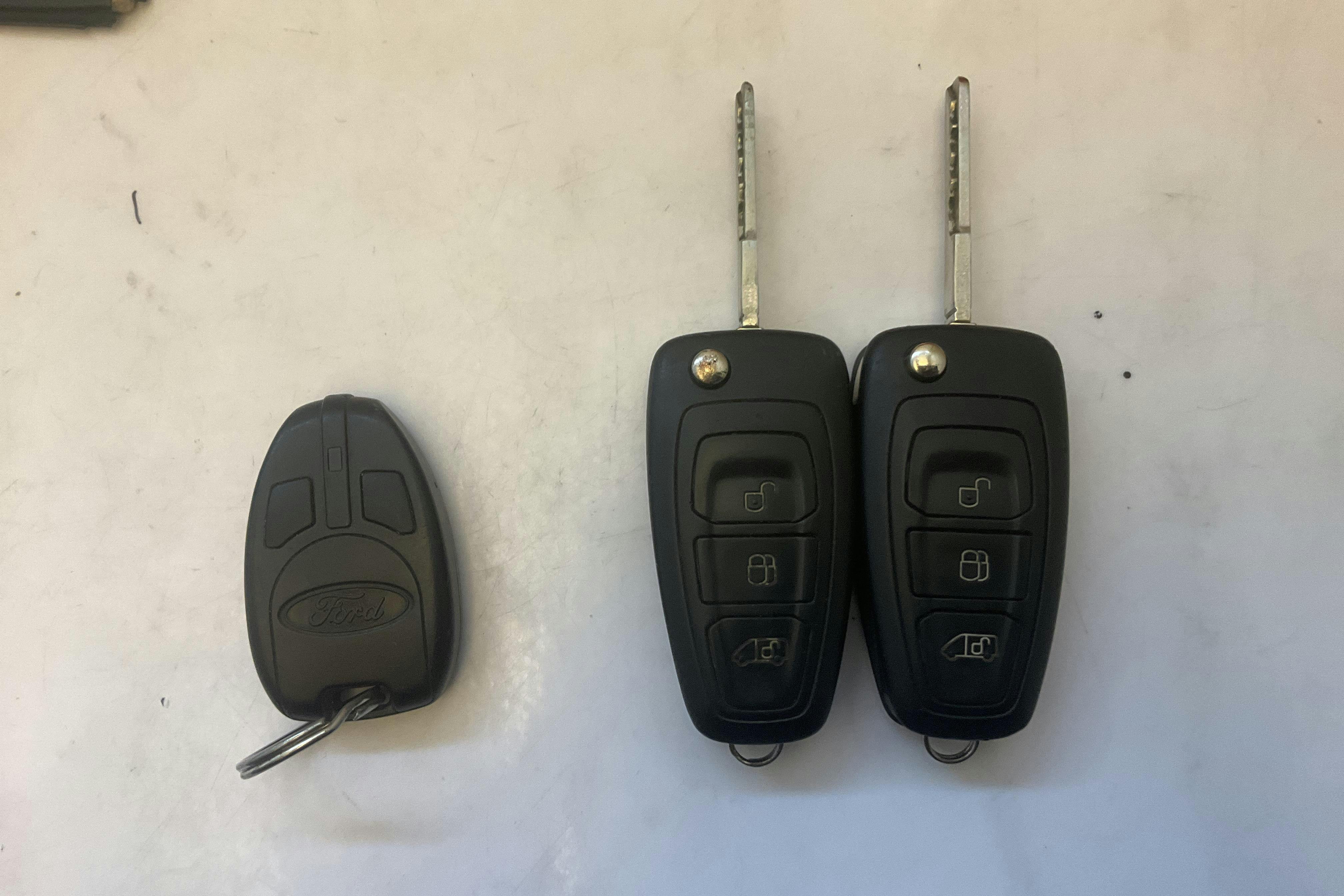 Presentation photo 12 of 12: Ford Transit 350 2.0 TDCi 2WD Skåp (170hk) - 198 090 km - Manual - white - 2017