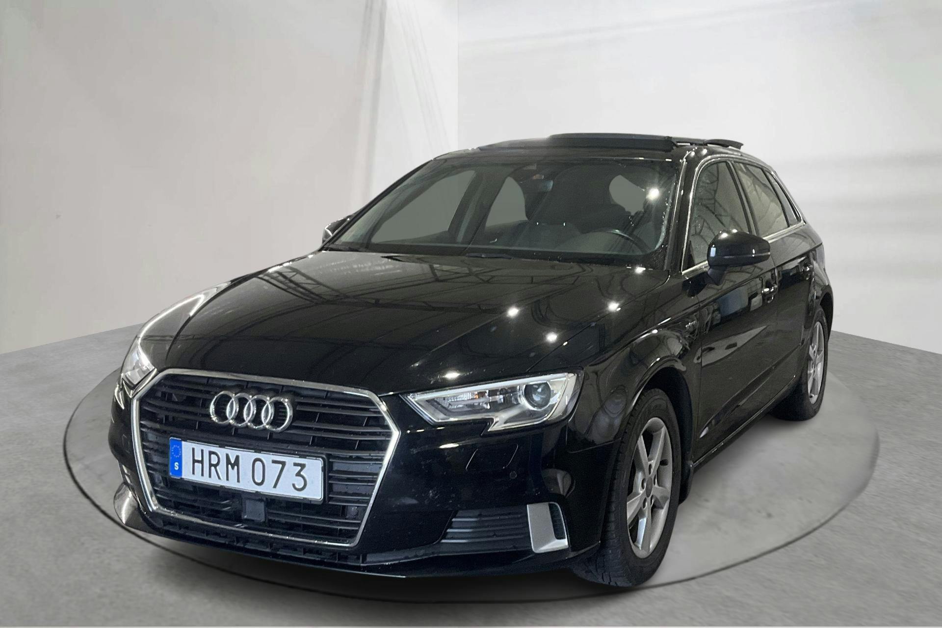 Audi A3 1.4 TFSI g-tron Sportback (110hk) - 17 328 mil - Automat - svart - 2017
