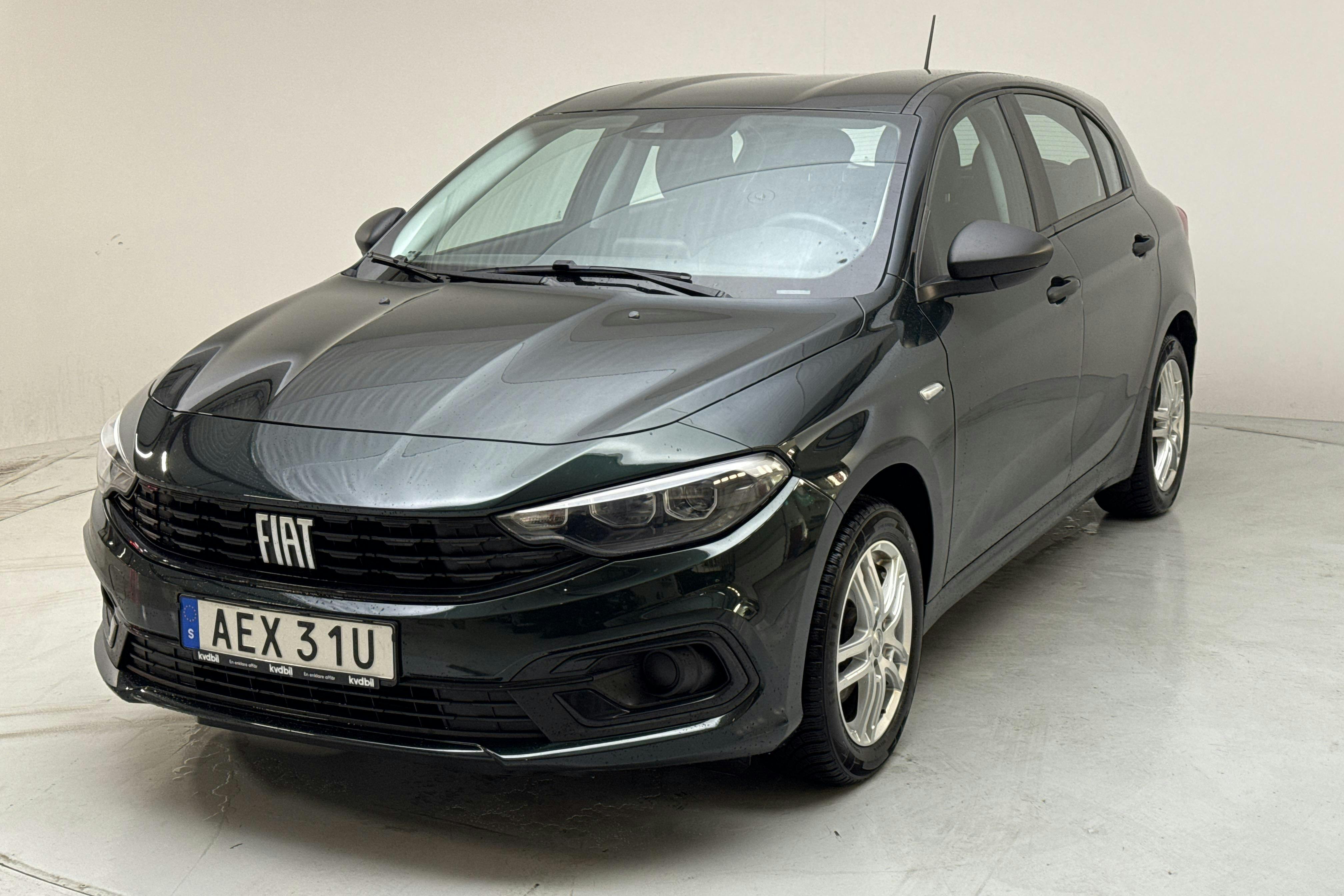 Presentation photo 1 of 13: Fiat Tipo 1.0 (100hk) - 64 780 km - Manual - gray - 2021