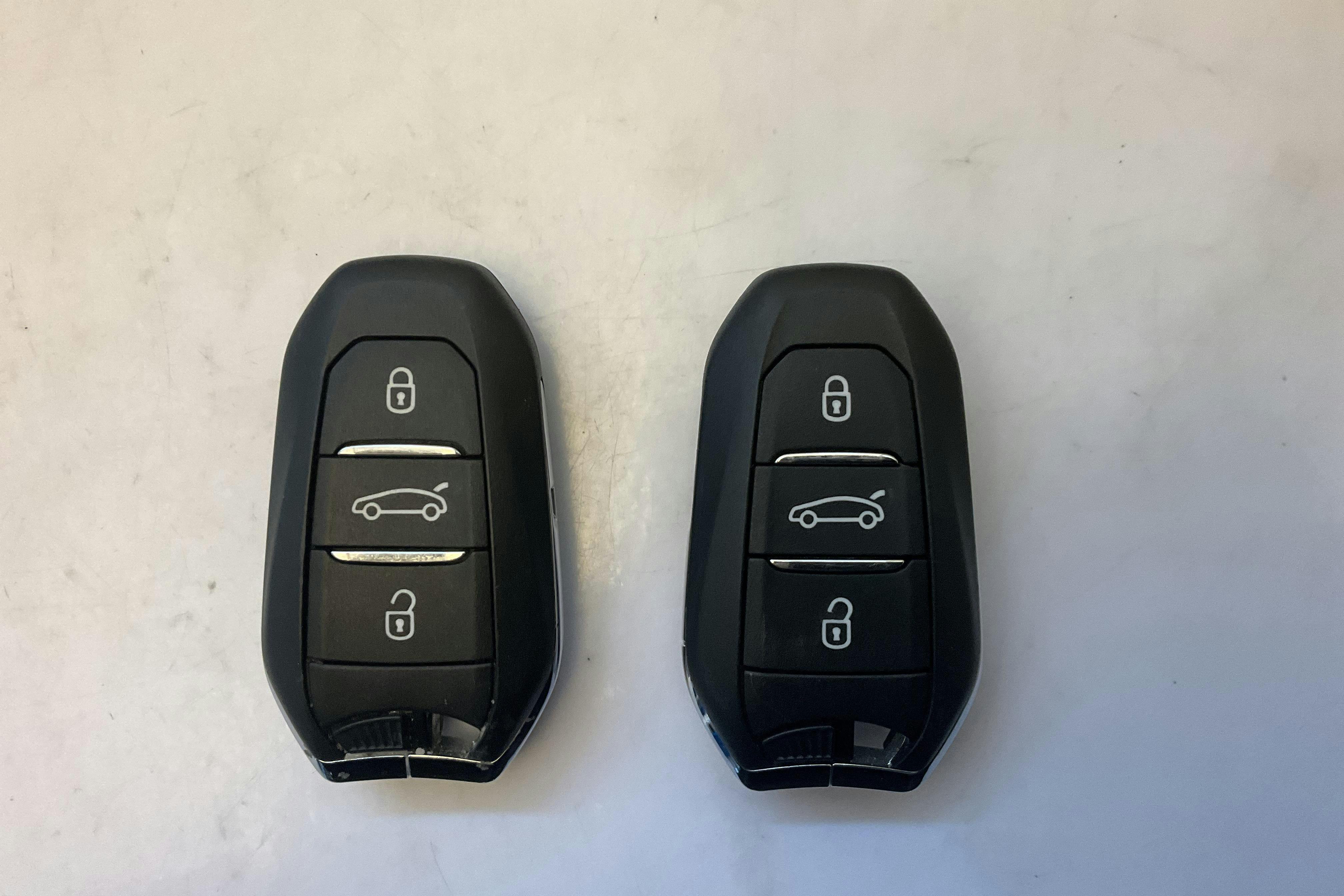 Esittelykuva 16 osoitteesta 16: Opel Astra 5D P130 (130hk) - 48 950 km - Automaattinen - musta - 2022