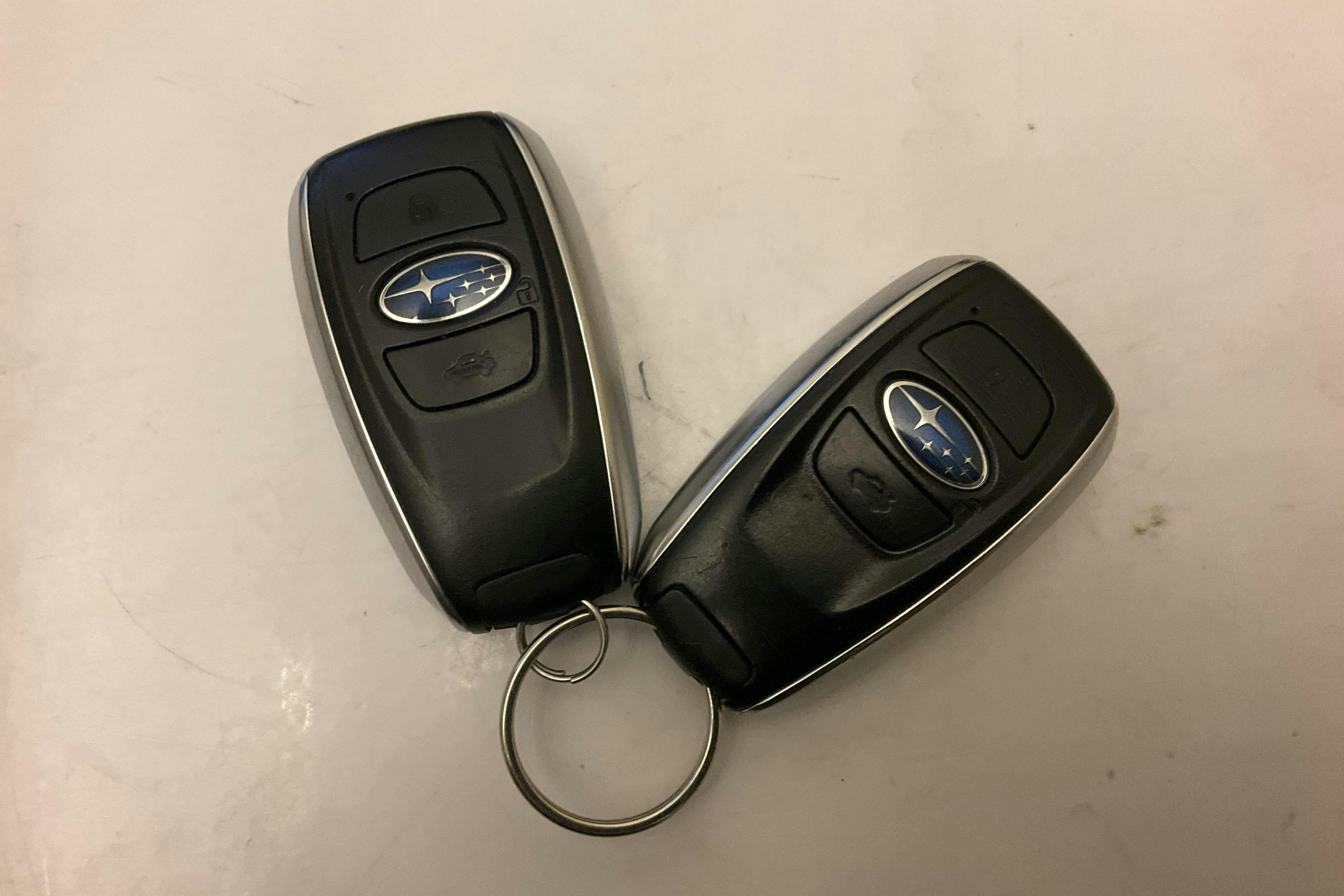 Presentation photo 13 of 13: Subaru Outback 2.5i 4WD (175hk) - 74 930 km - Automatic - Dark Blue - 2019