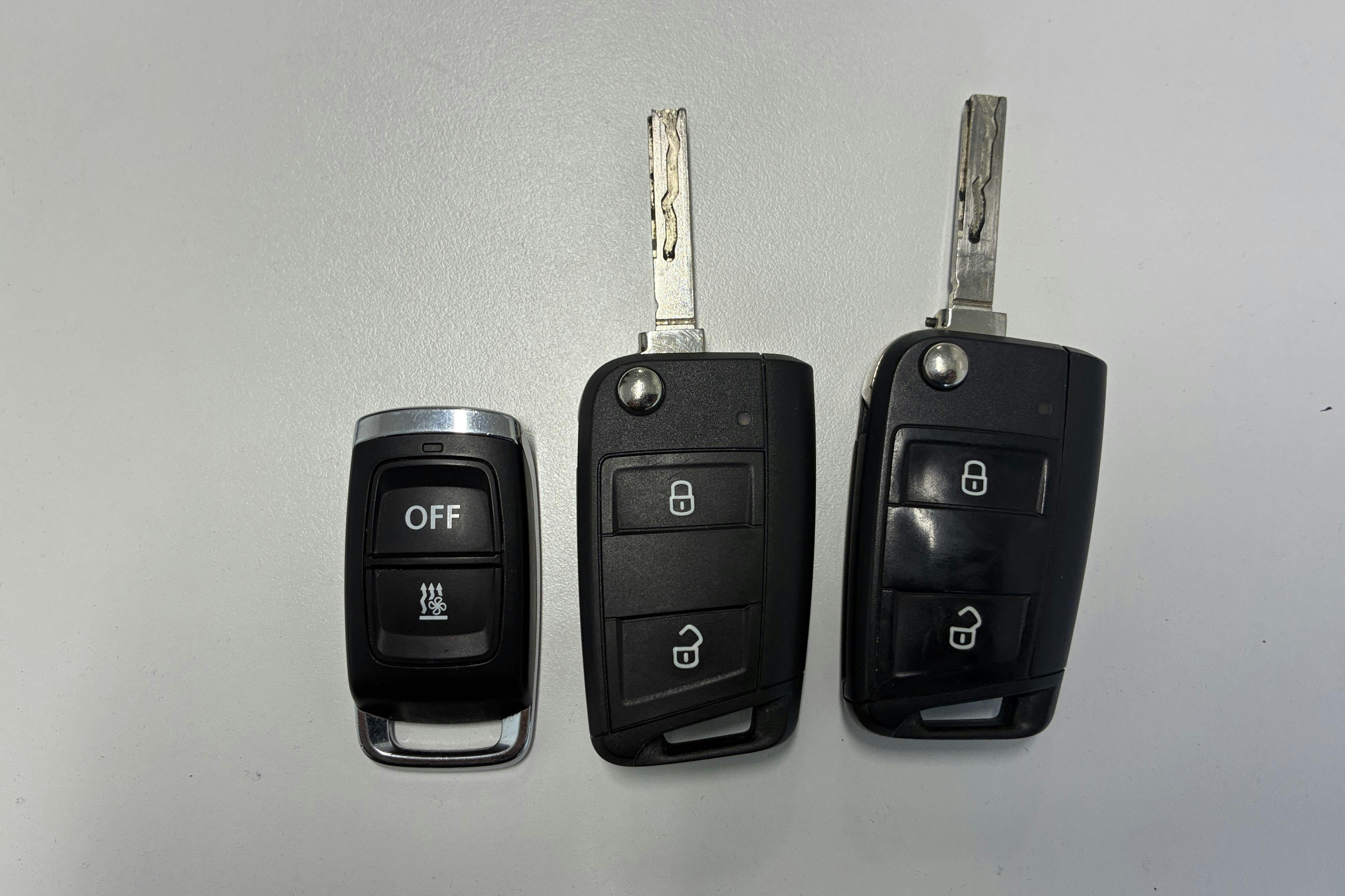 Presentationsfoto 94 av 94: VW Crafter 50 - 77 208 km - Automat - vit - 2021