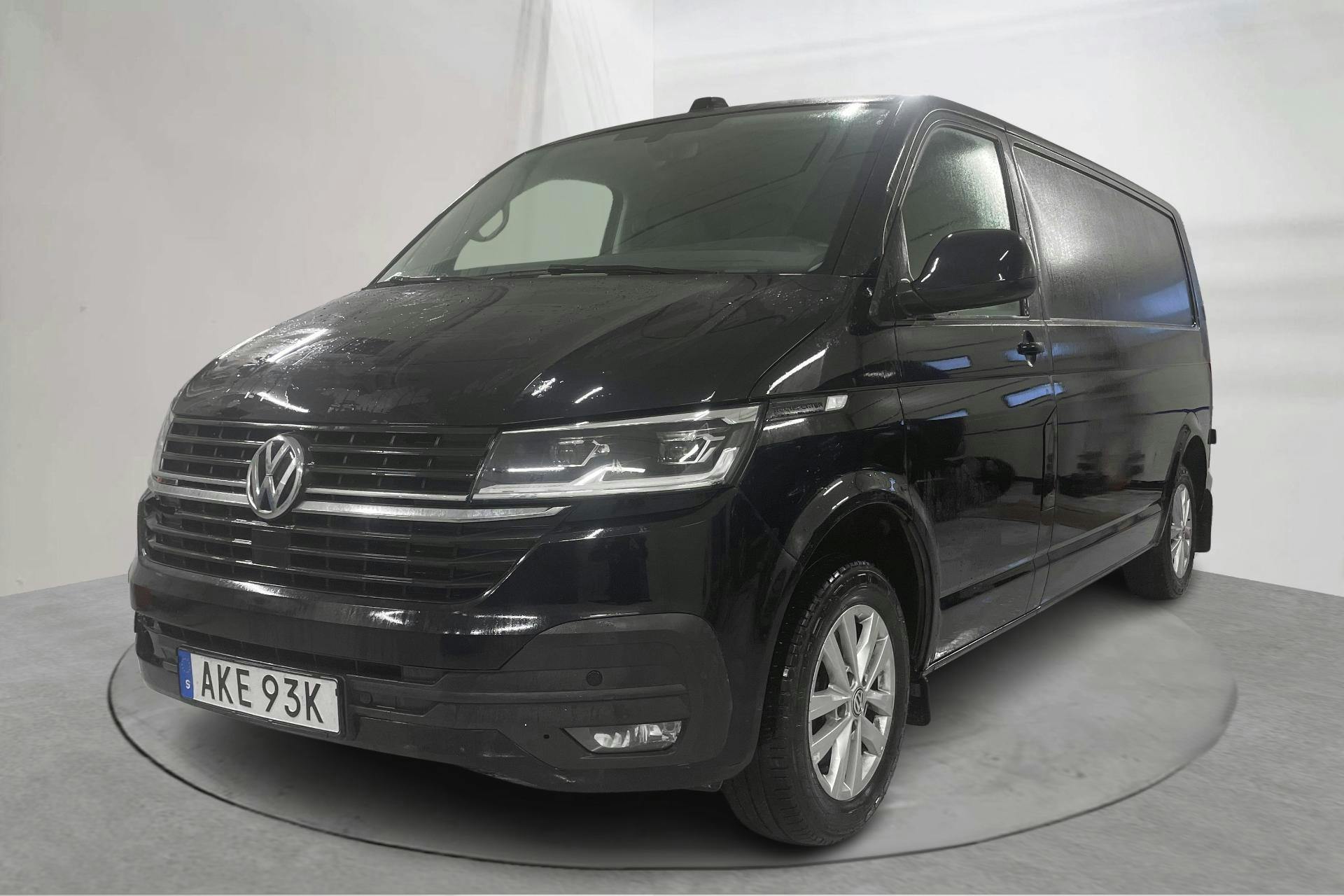Presentationsfoto 1 av 20: VW Transporter T6.1 Skåp TDI 4MOTION (150hk) - 17 111 mil - Automat - svart - 2022
