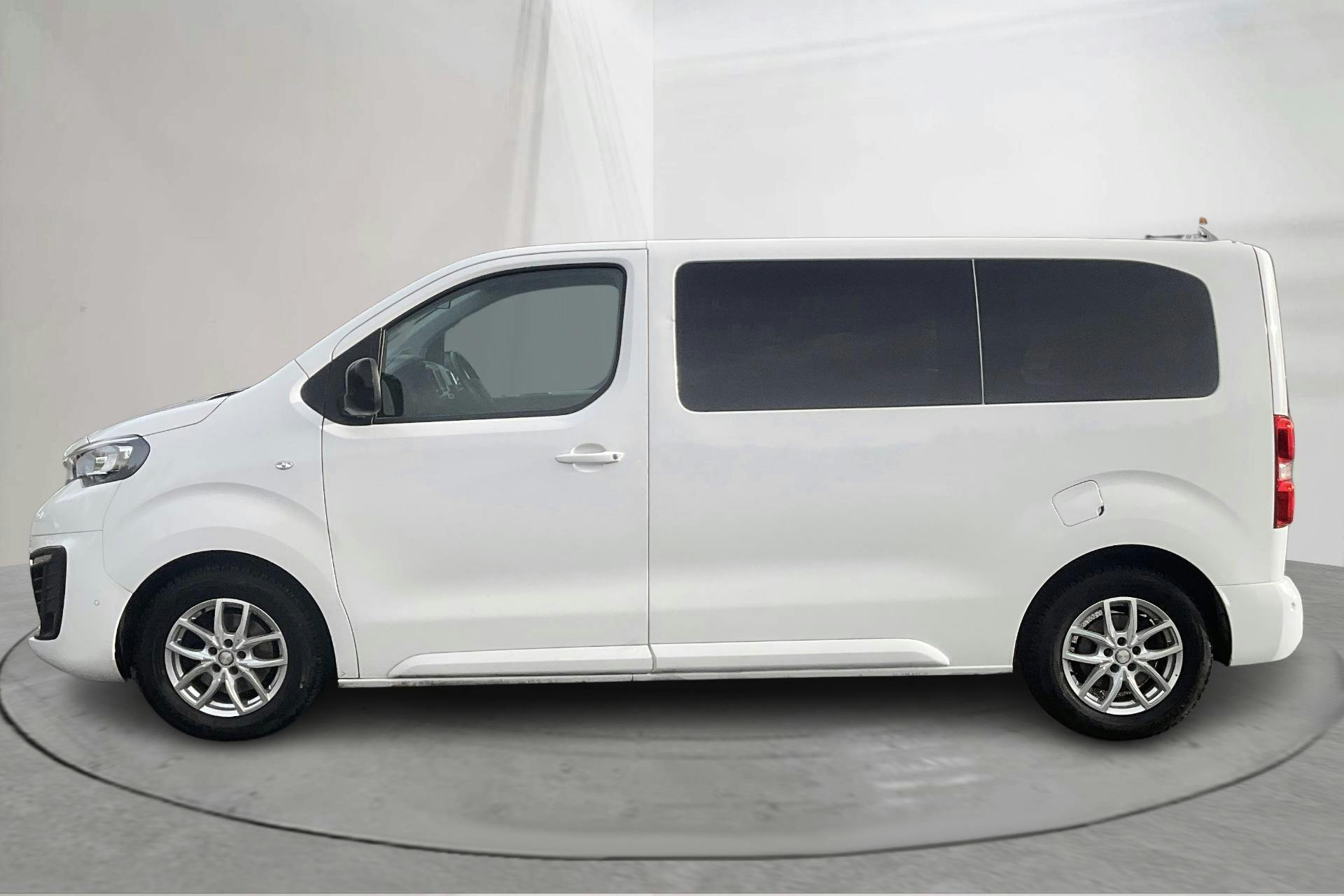 Presentation photo 2 of 12: Peugeot Traveller BlueHDi (140hk) - 110 140 km - Automatic - white - 2022