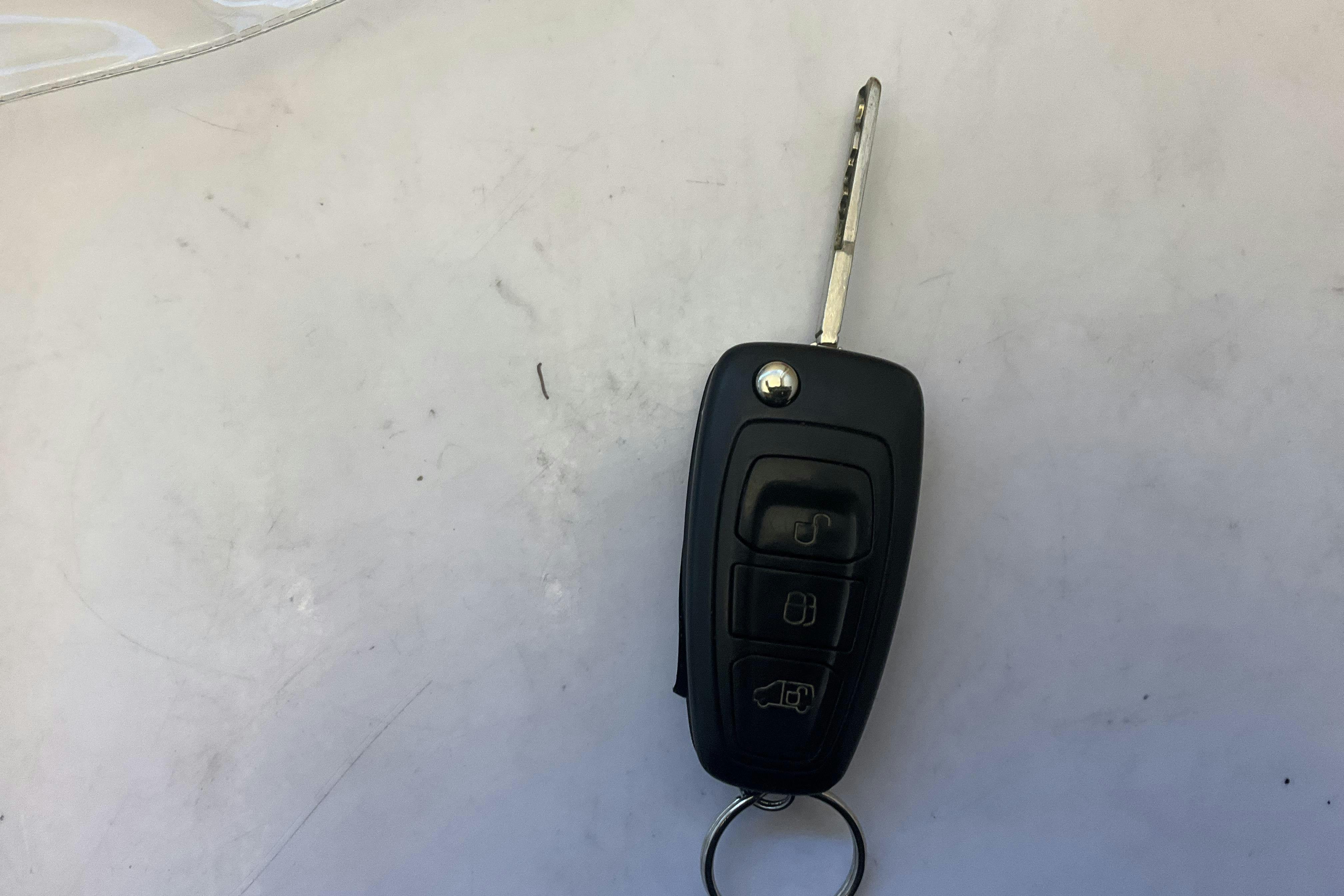 Presentationsfoto 12 av 12: Ford Transit Connect 1.6 TDCi (95hk) - 15 800 mil - Manuell - vit - 2015