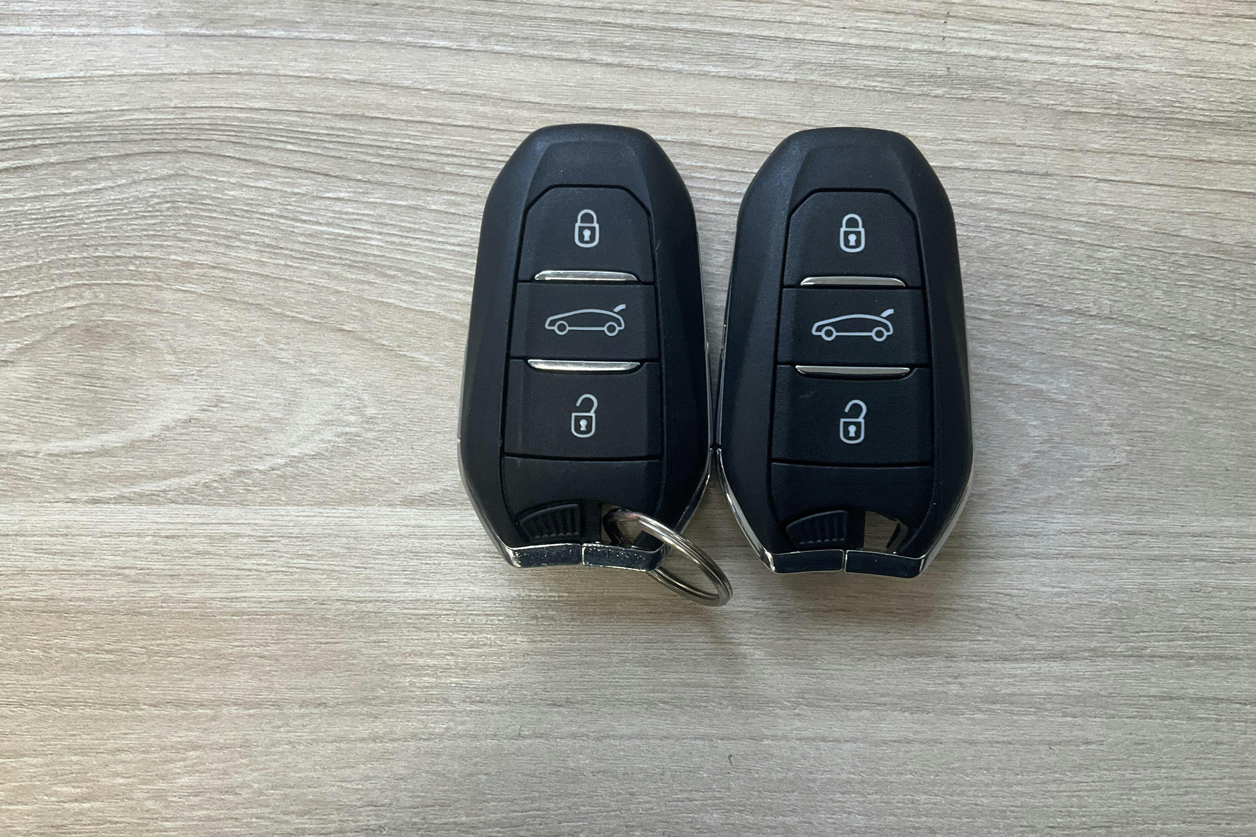 Presentation photo 31 of 31: DS DS7 Crossback E-Tense 4X4 PHEV (300hk) - 59 520 km - Automatic - black - 2022