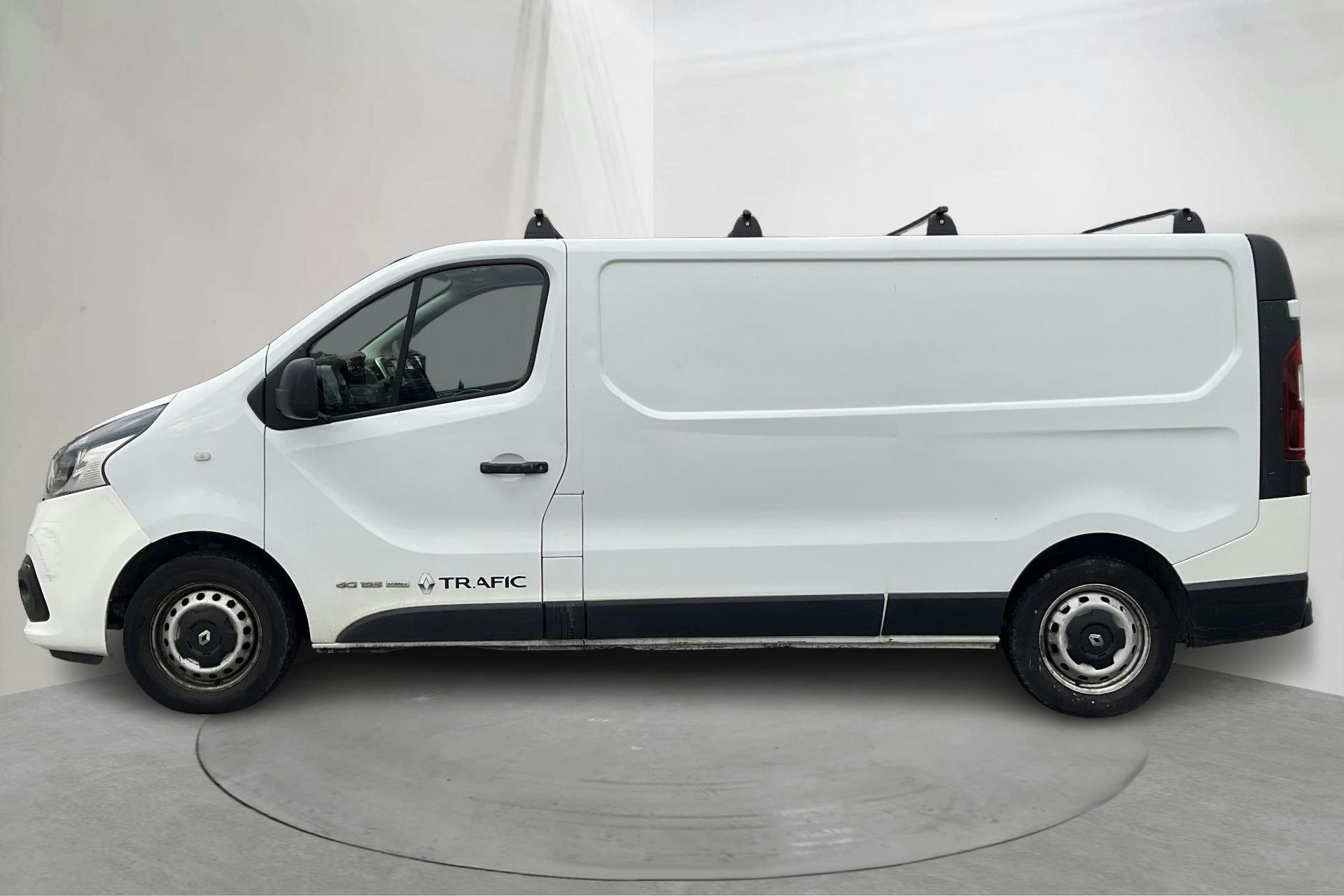 Presentation photo 2 of 13: Renault Trafic 1.6 dCi Skåp (125hk) - 200 300 km - Manual - white - 2017