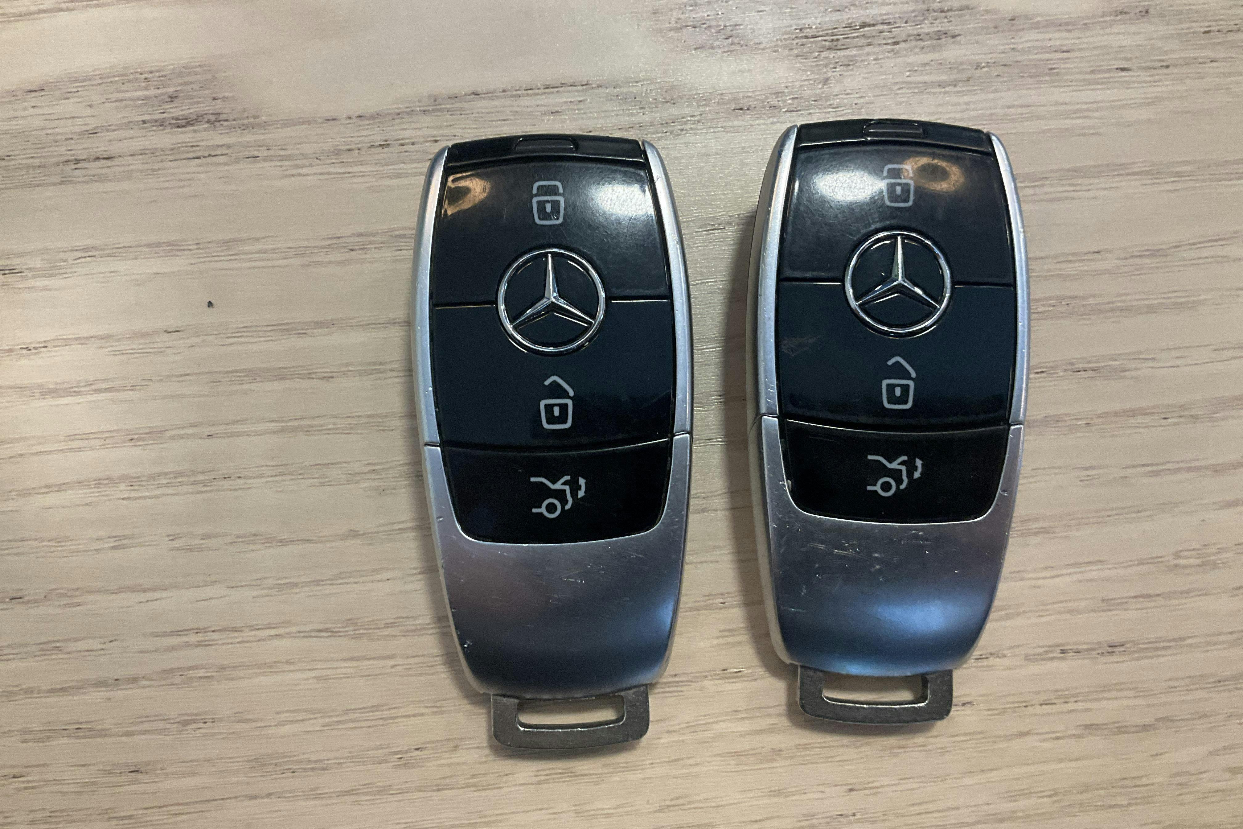 Presentationsfoto 14 av 14: Mercedes E 350 d Sedan W213 (258hk) - 18 896 mil - Automat - svart - 2017