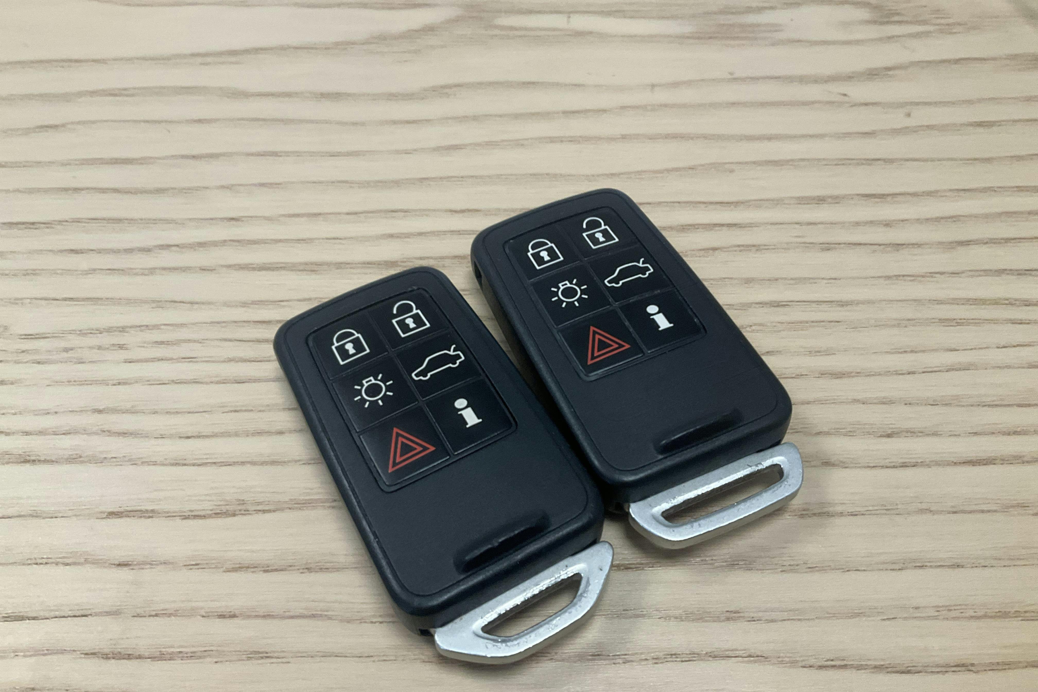 Presentationsfoto 17 av 17: Volvo V60 D4 (190hk) - 13 224 mil - Automat - Dark Blue - 2018