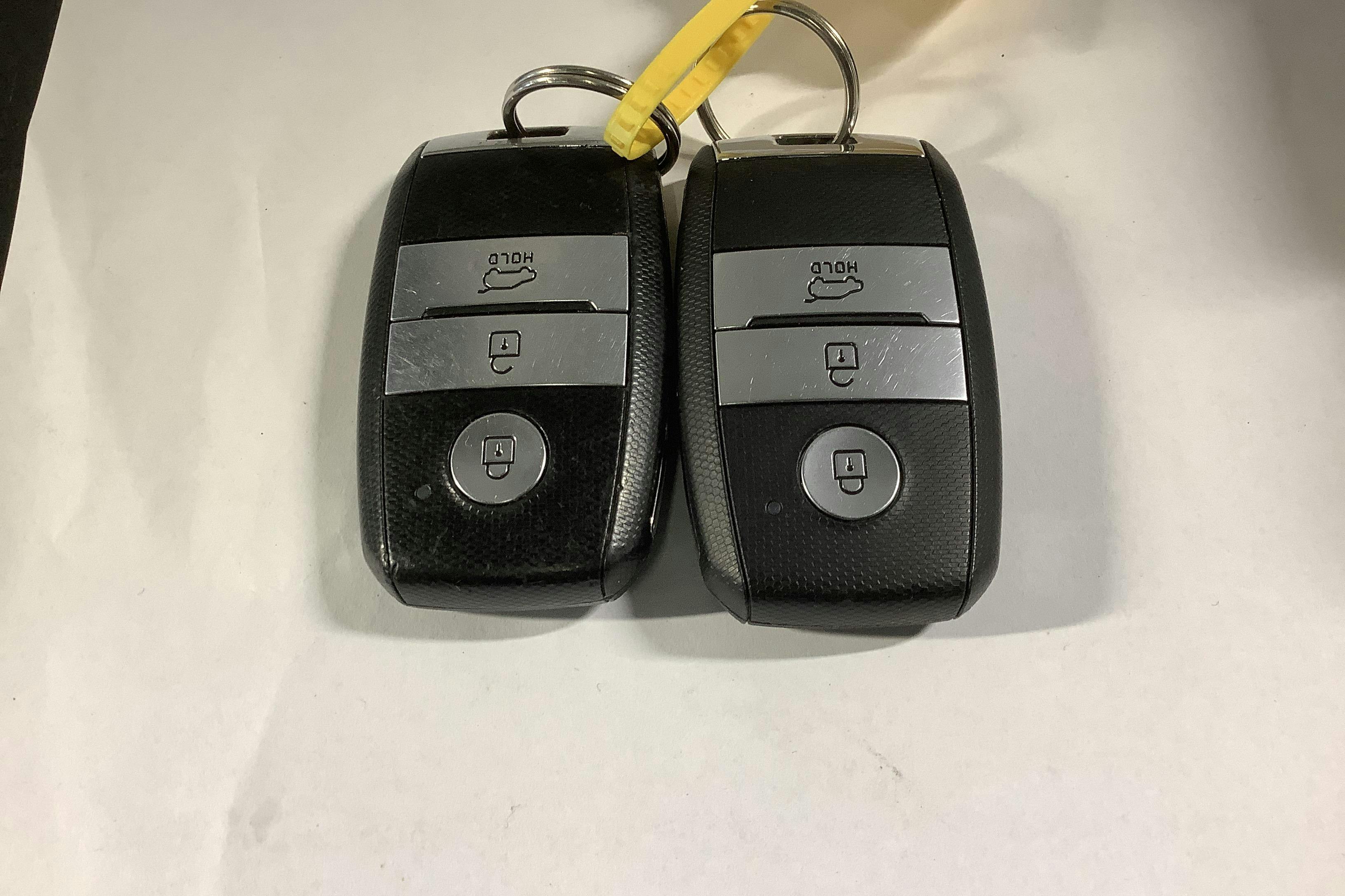 Presentationsfoto 25 av 25: KIA Sorento 2.2 CRDi (200hk) - 21 852 mil - Automat - svart - 2016