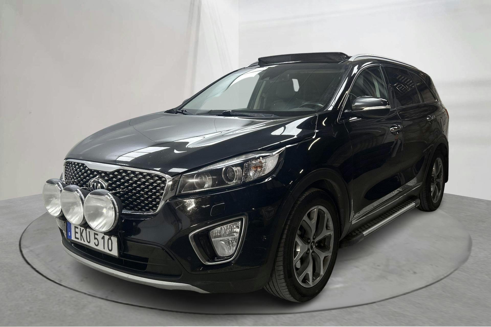 Presentationsfoto 1 av 25: KIA Sorento 2.2 CRDi (200hk) - 21 852 mil - Automat - svart - 2016
