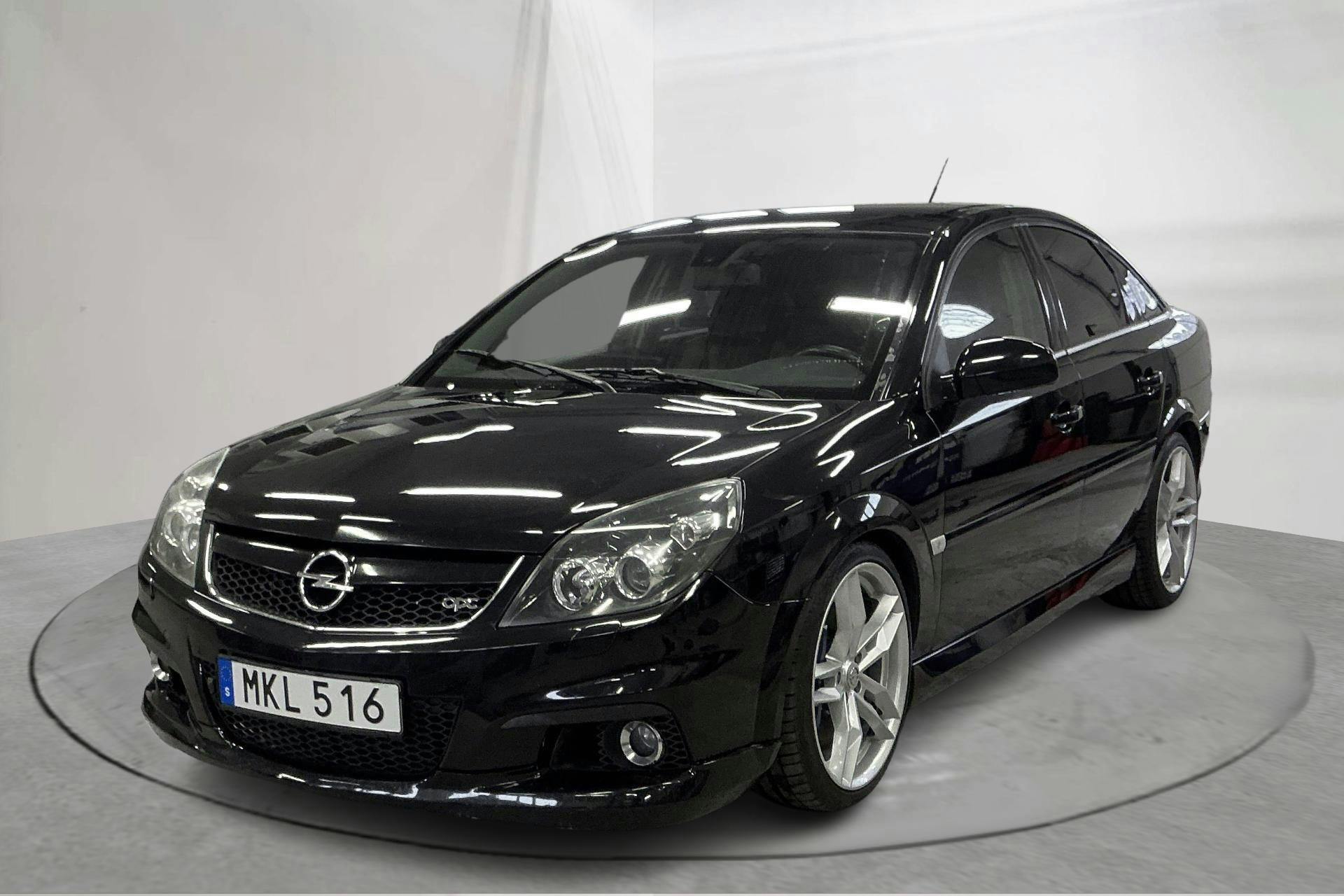 Presentationsfoto 1 av 12: Opel Vectra OPC 2.8 V6 Turbo 5dr (280hk) - 20 918 mil - Manuell - svart - 2008